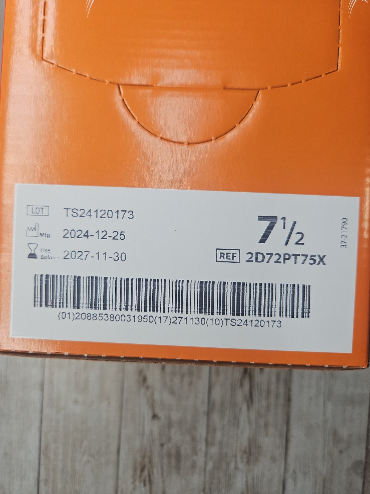 Protexis PI Surgical Gloves *1 CASE 200 Pair* Cardinal Size: 7.5 Exp: 11/27