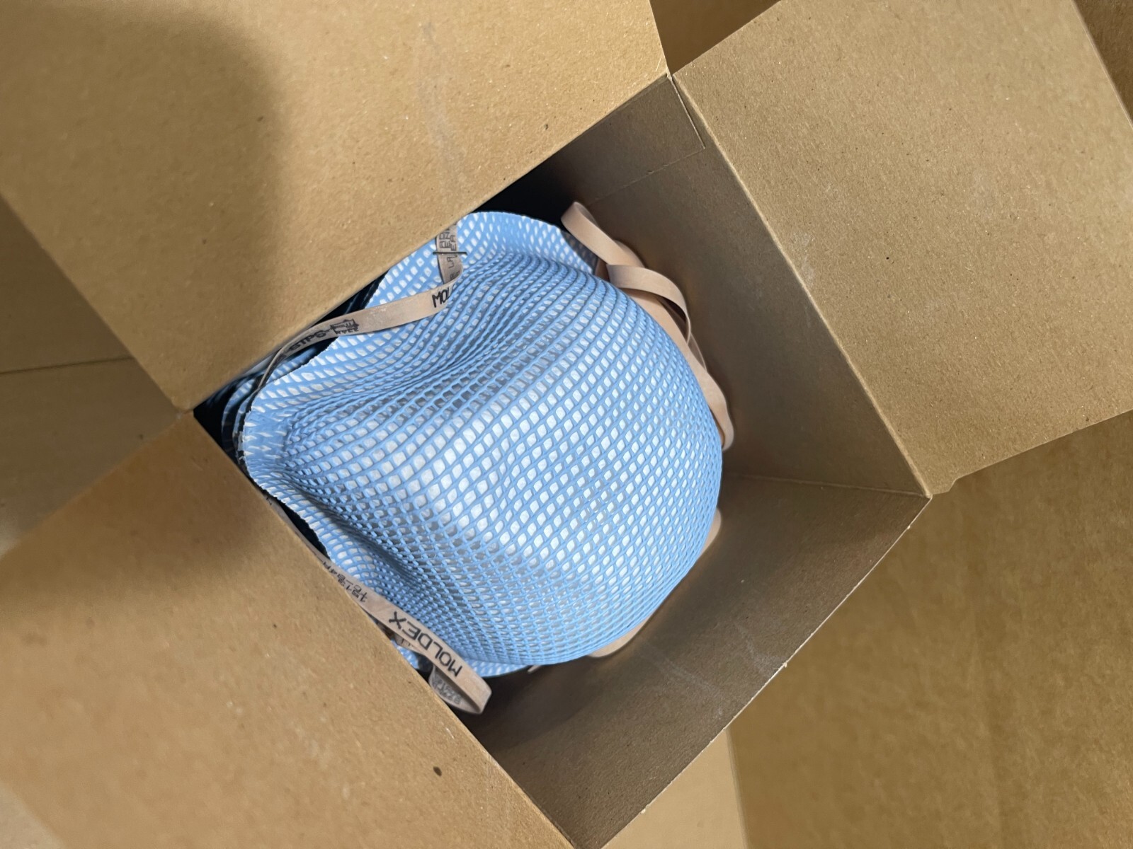 Moldex N95 Respirator surgical Masks, Box of 20 # 1513, Large, Exp. Date 09/2030