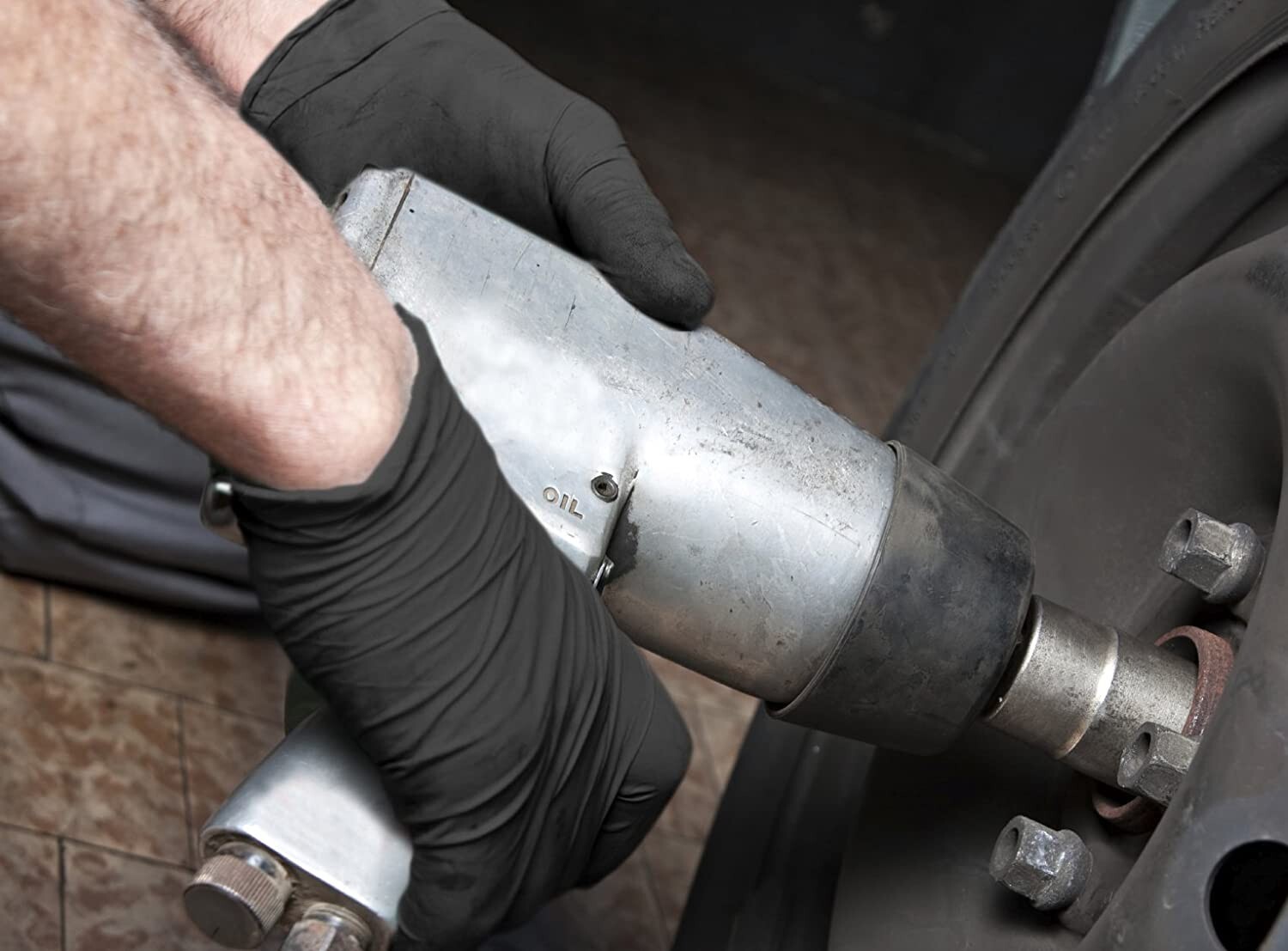 CATCH Nitrile Disposable Gloves Pyramid Grip Orange 9 mm Box of 100 MEDIUM