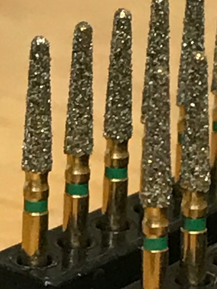 Diamond Burs 100X G/198L-856-019 1.9 mmDiameter 8.5mm Cutting Length. CourseGrit