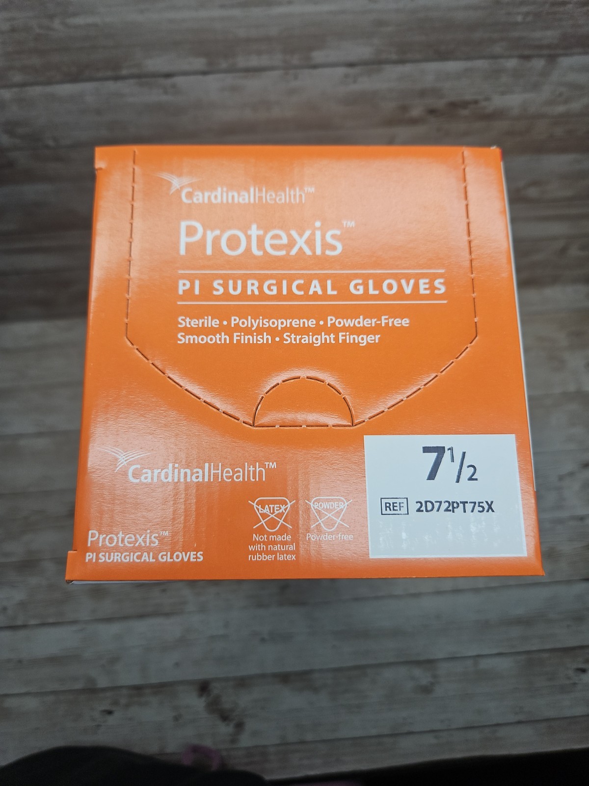 Protexis PI Surgical Gloves *1 CASE 200 Pair* Cardinal Size: 7.5 Exp: 08/26