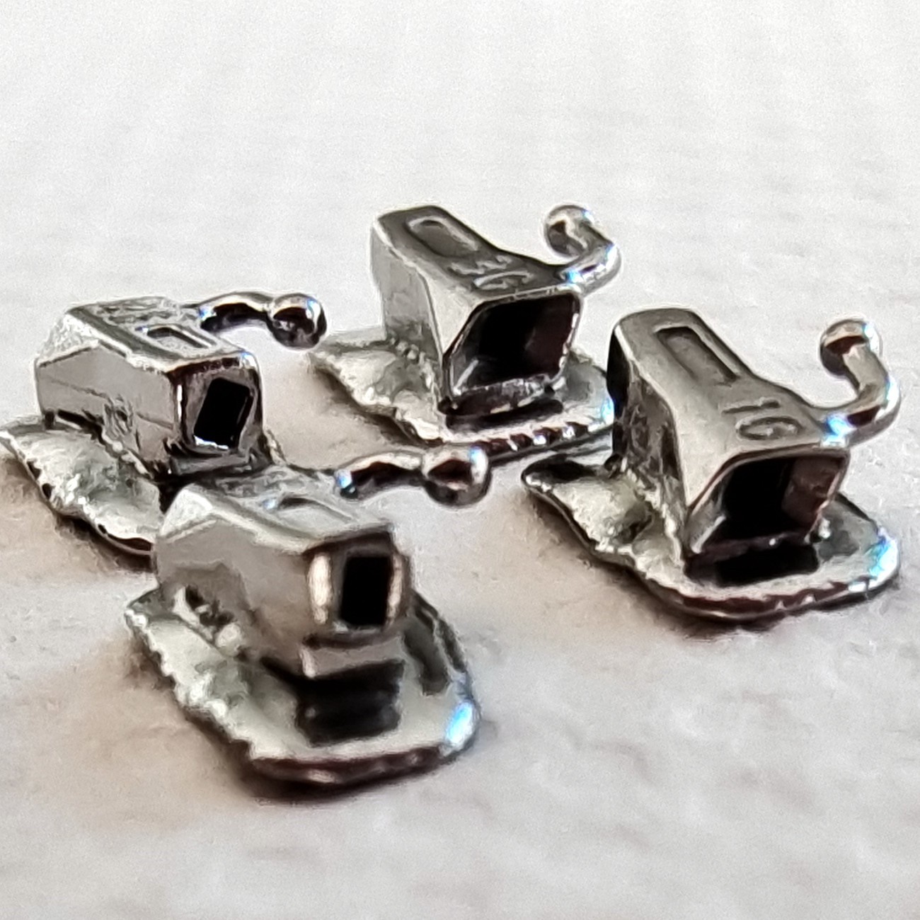 Dental Orthodontic Buccal Tubes 1st Molar Roth.022 Bondable Non-conv