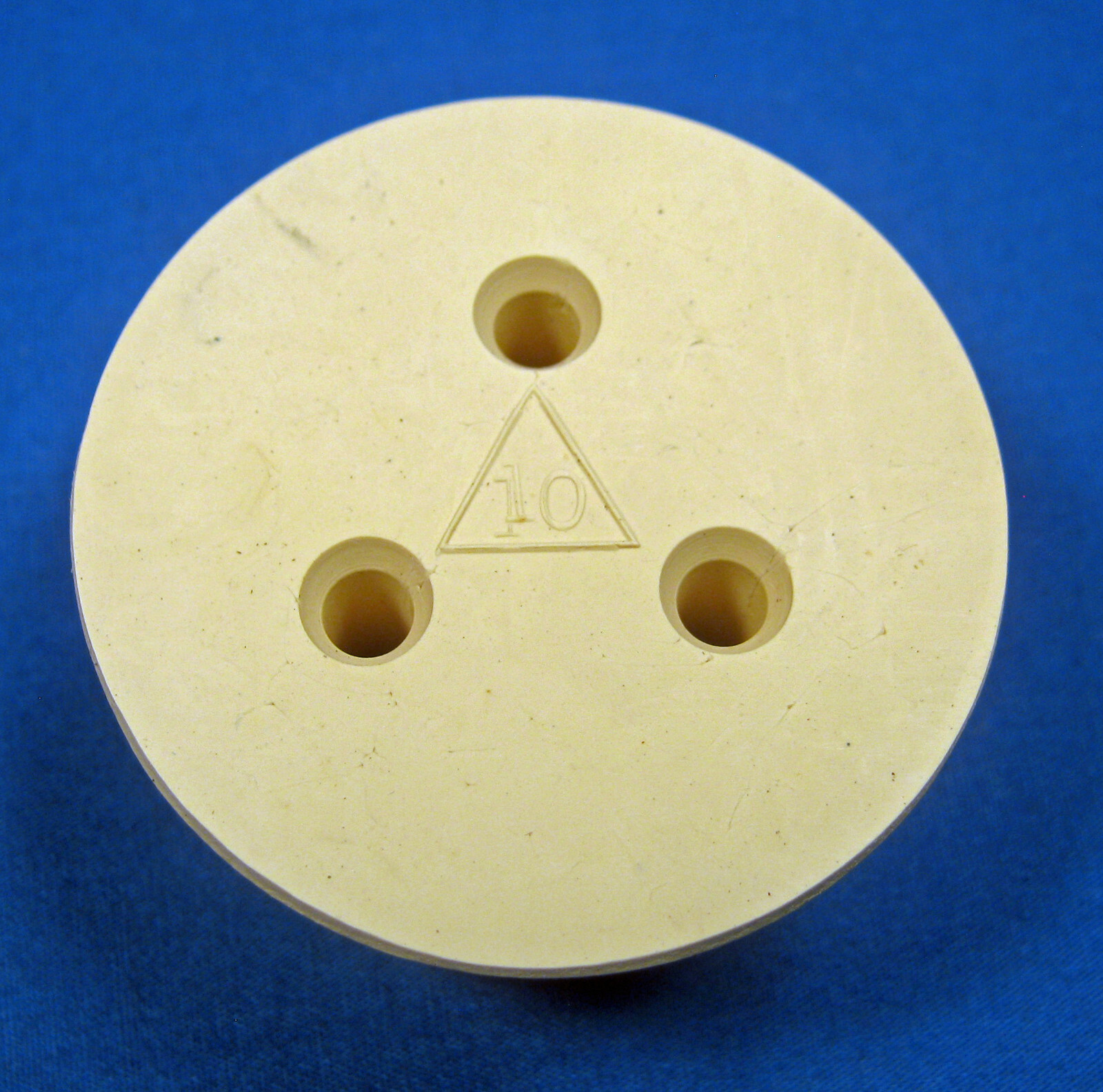 TWISTIT WHITE RUBBER STOPPERS #10 X10 NEW OLD STOCK FREE SHIPPING