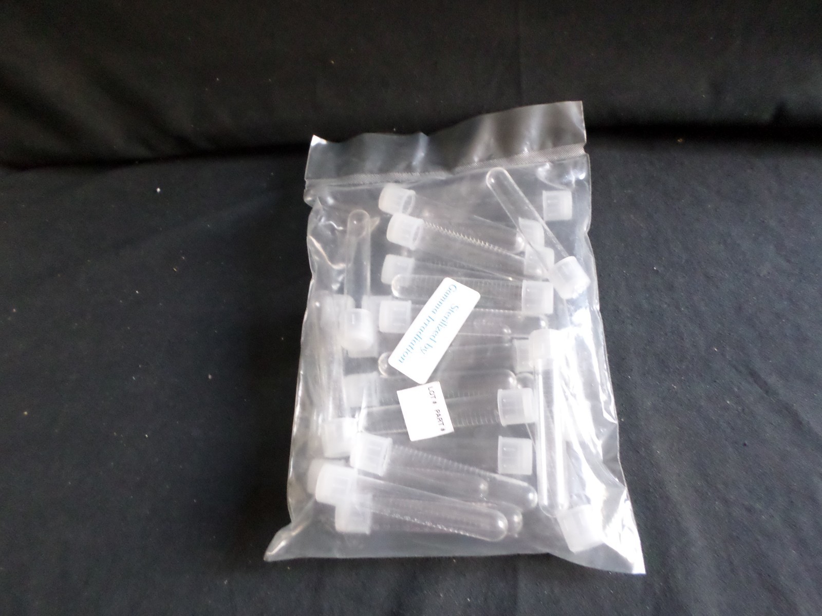 (25) Unbranded Laboratory Culture Tubes & Cap, Polystyrene, 17x100mm, T8597