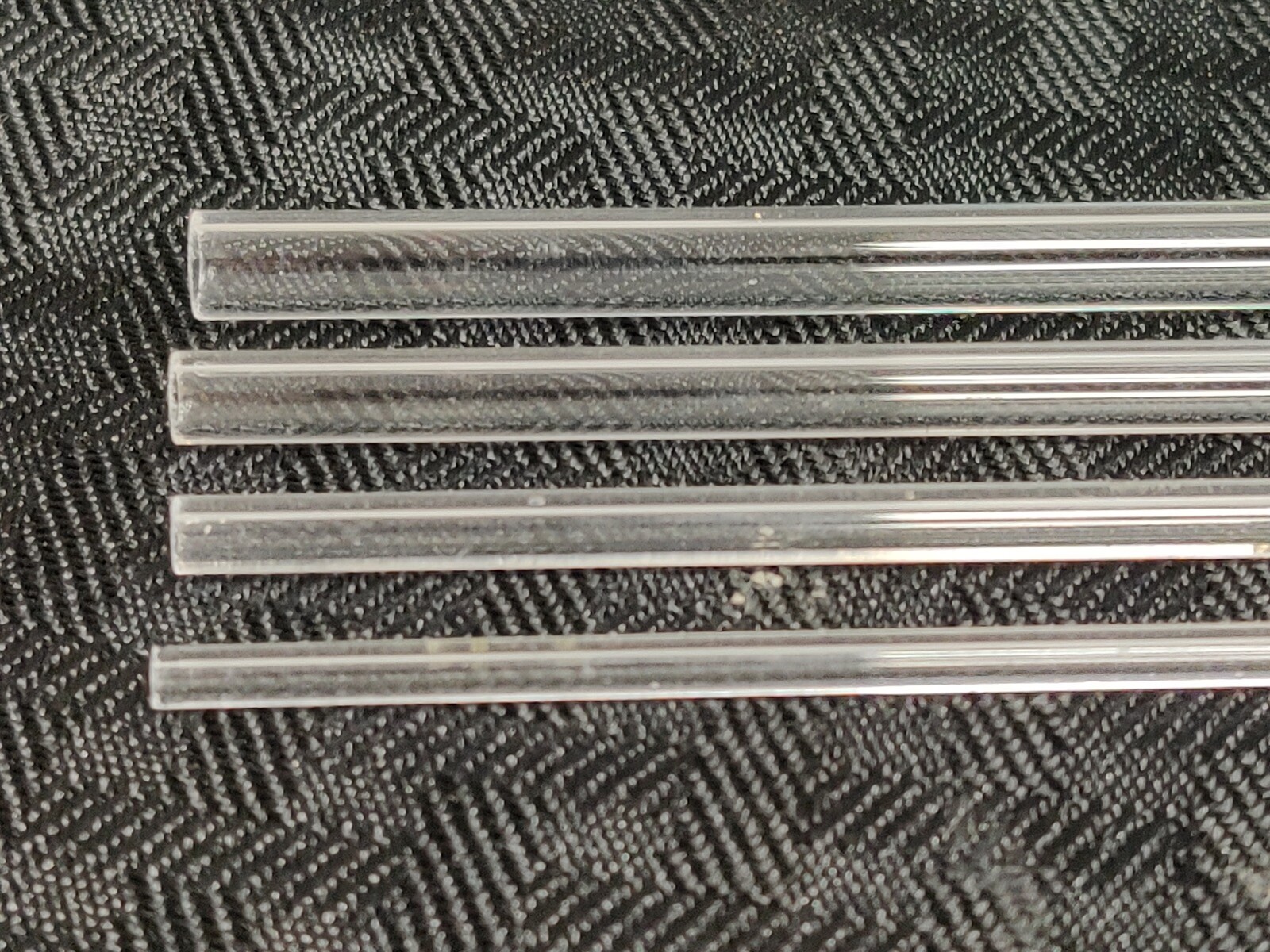 Laboratory Fused Silica Quartz Glass Tubing 3-6mm, 1mm Wall, 12” (300mm) Lengths