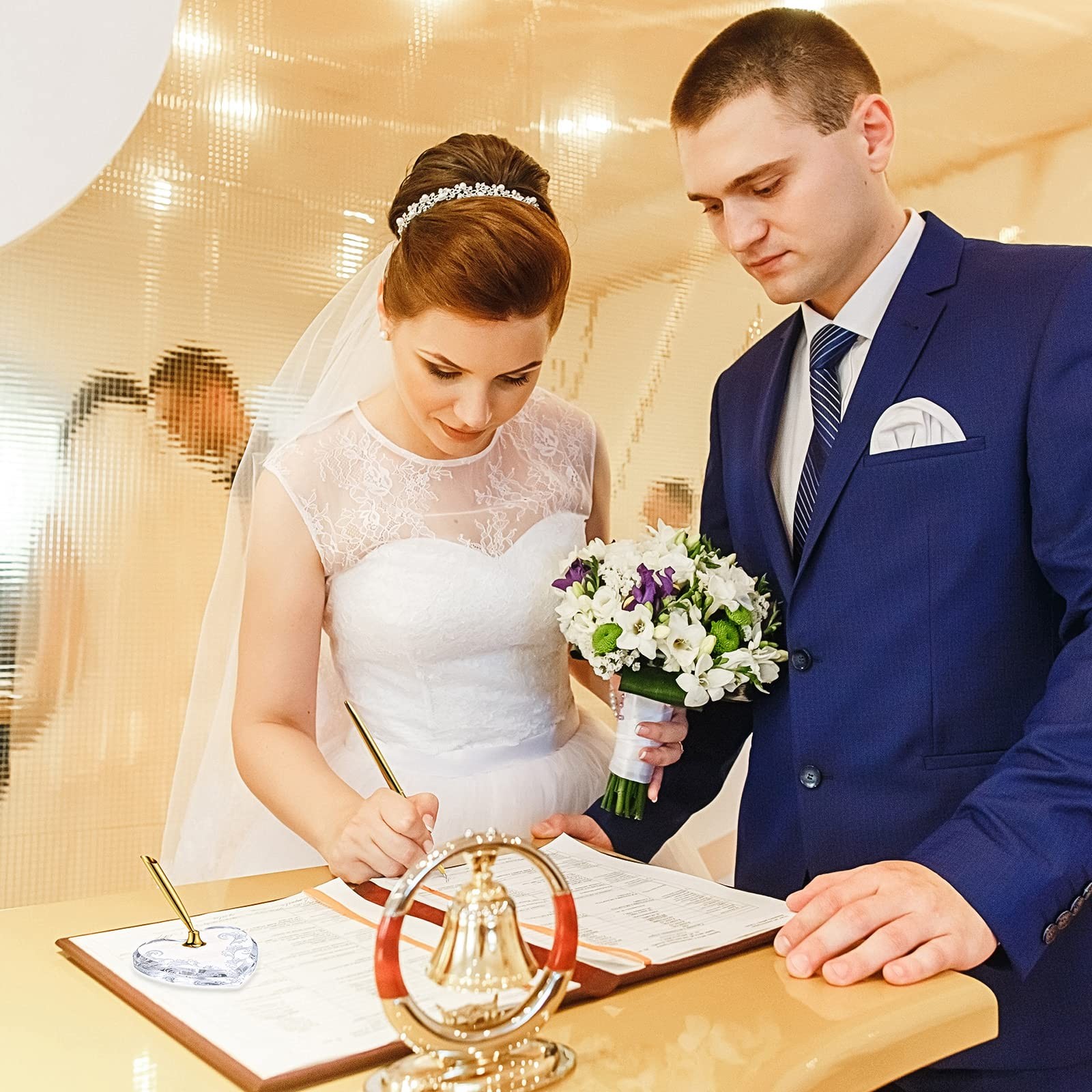 Outus 2 Pcs Wedding Pens Set For Guest Book Acrylic Heart Pen Holder Stand Gold