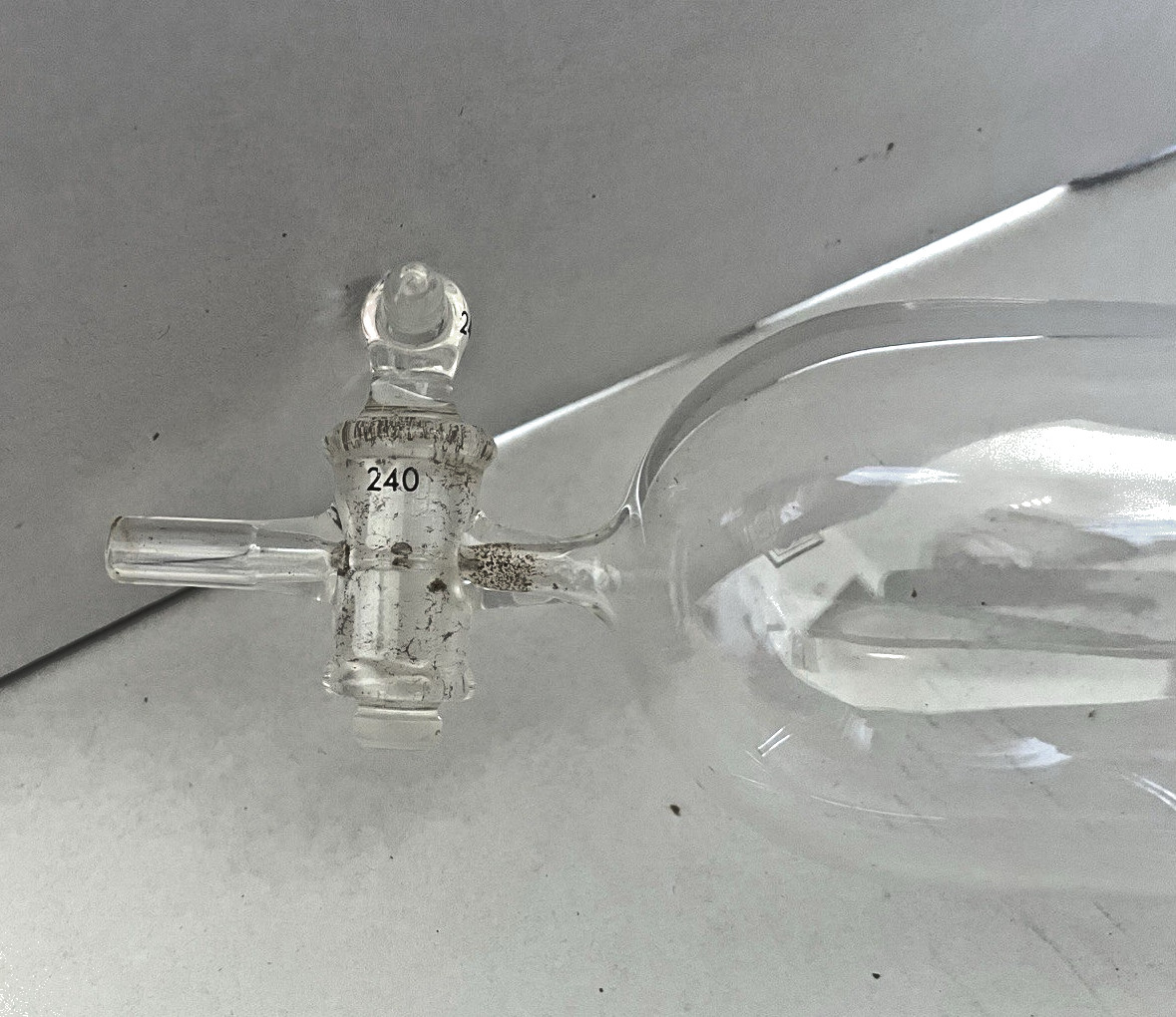 Supelco Gas Sampling Lab Bulb Model # 02-2148 w/ Glass Stopcocks – 250ML? – Used
