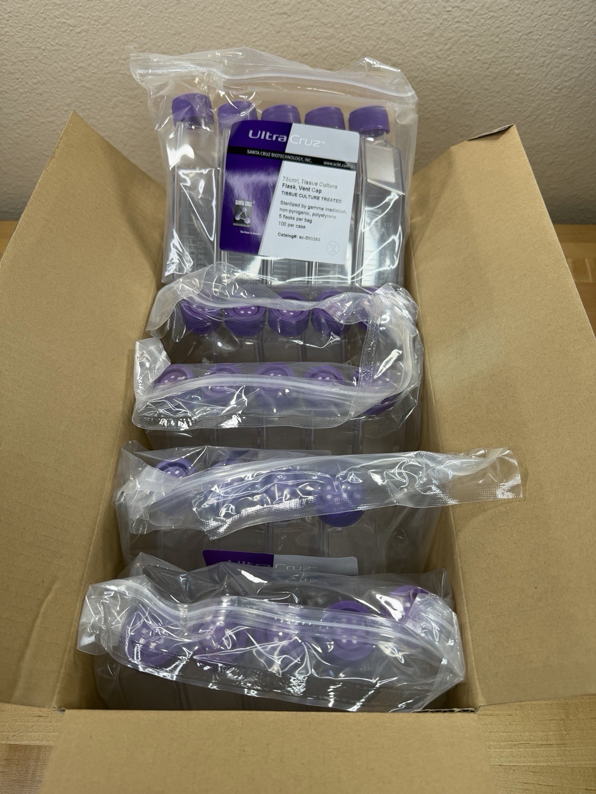 UltraCruz SC-200263 75cm² Tissue Culture Flasks Vent Cap Sterile 25 Flasks