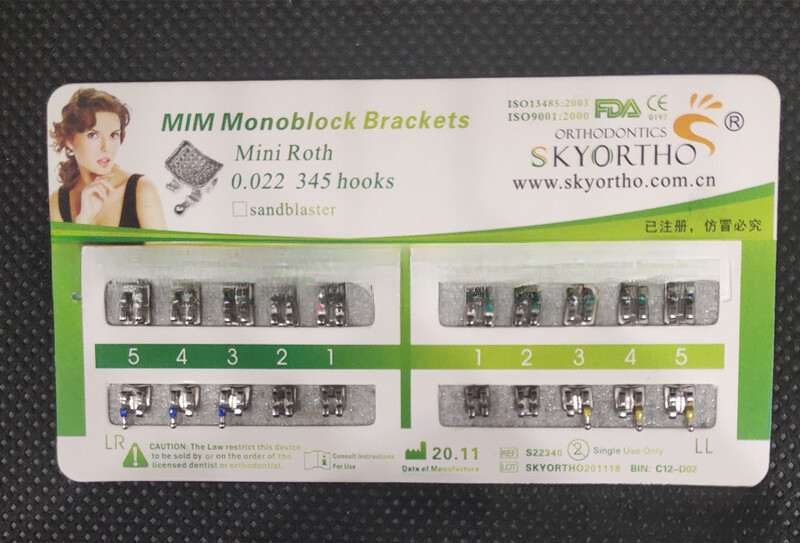 Dental orthodontic brackets – Mini straight wire brackets