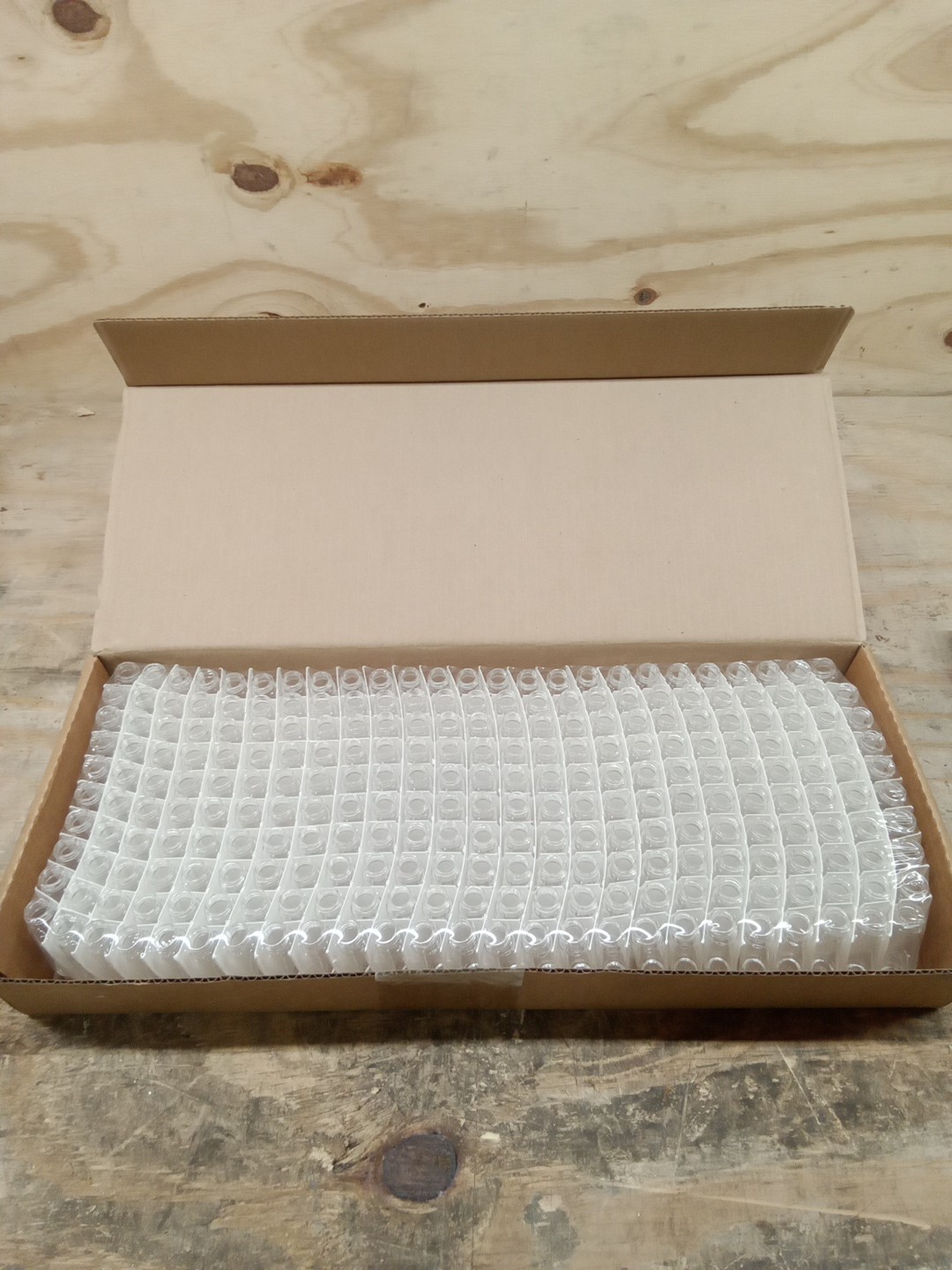 Wheaton W224618 8 ML Vial E-Z EX- Traction Clr 15-425 FIN Case Of 250