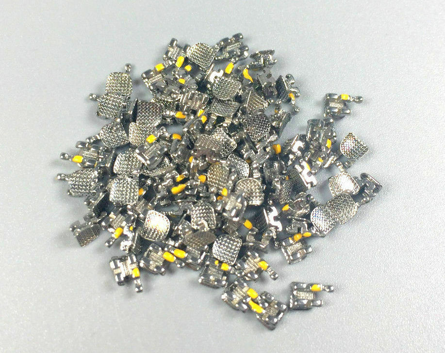 100pcs Dental Orthodontic Brackets Metal Braces standard MBT 022 345 hooks U/L