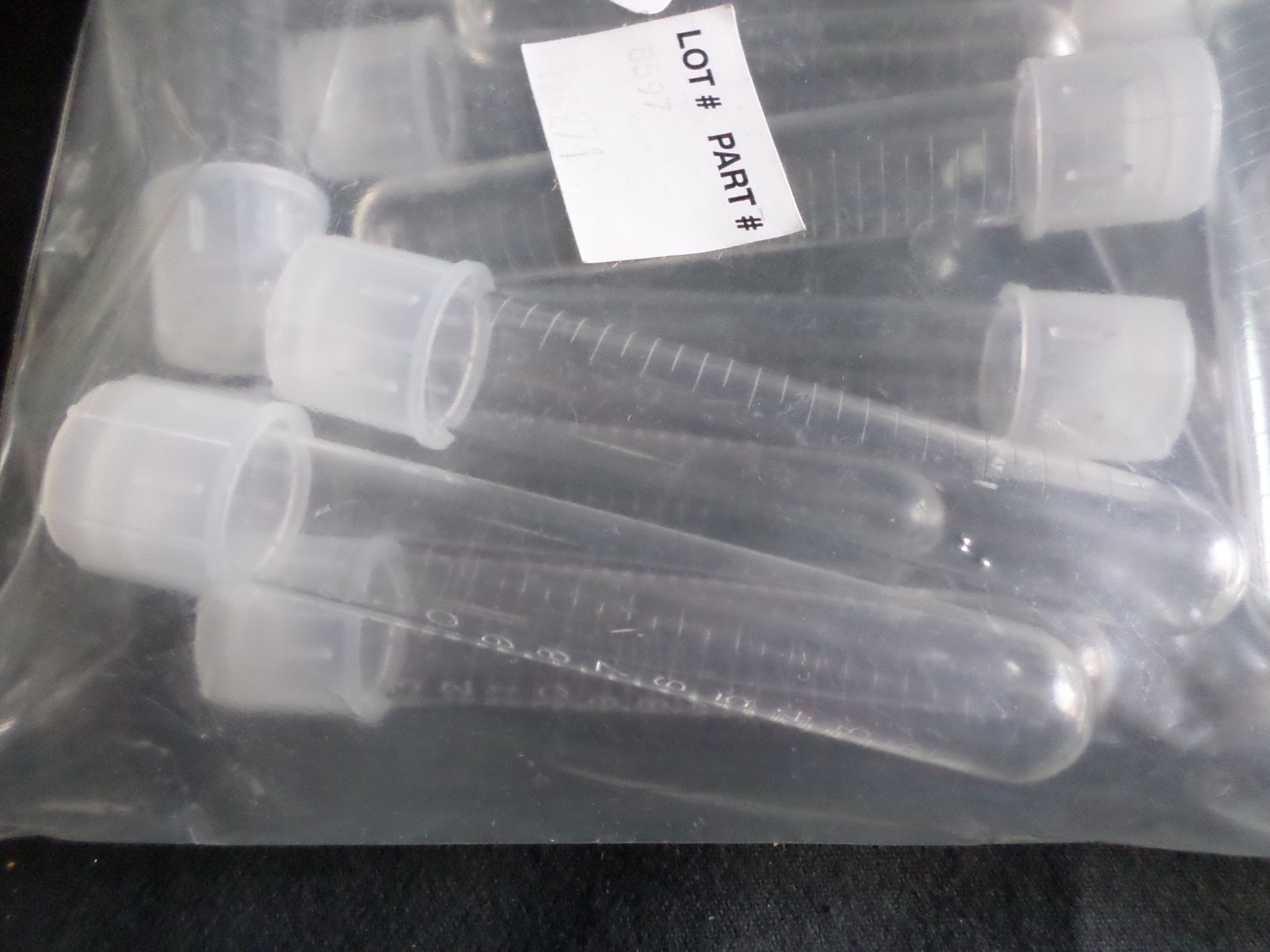 (25) Unbranded Laboratory Culture Tubes & Cap, Polystyrene, 17x100mm, T8597