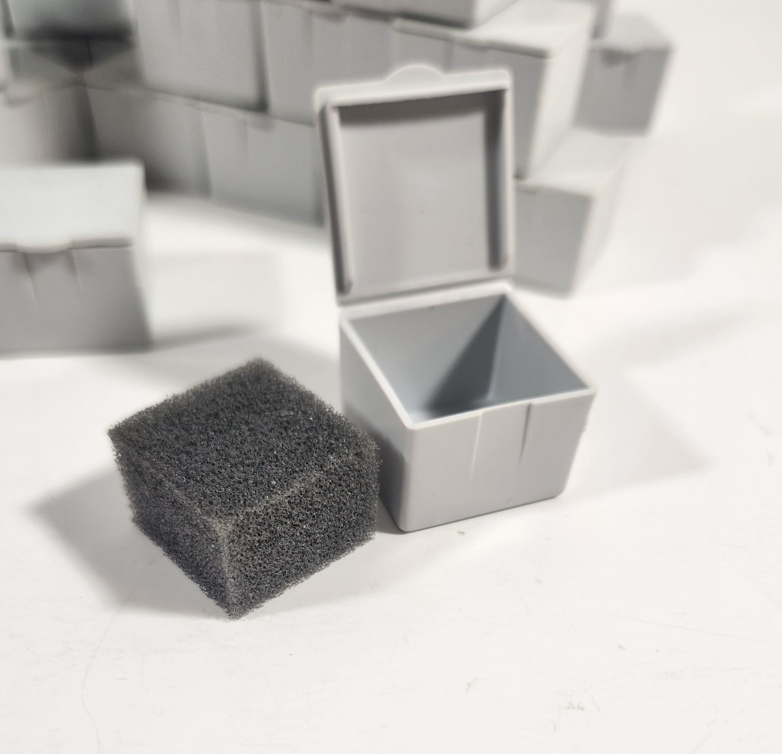 Dental Lab Packaging Plastic Box with Foam – 68 pcs – Gray – 1″x1″x1″