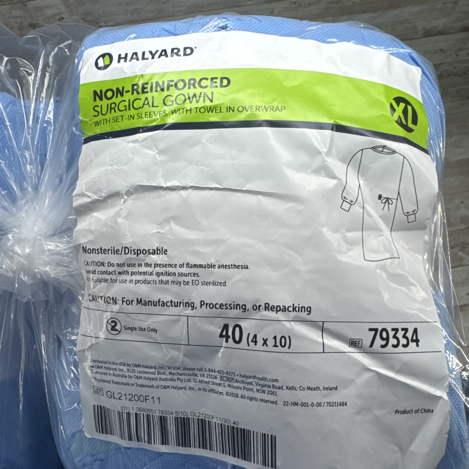 Halyard Surgical Gown Non-Reinforced With Towel Size: X-LARGE 79334 *40-Pieces*