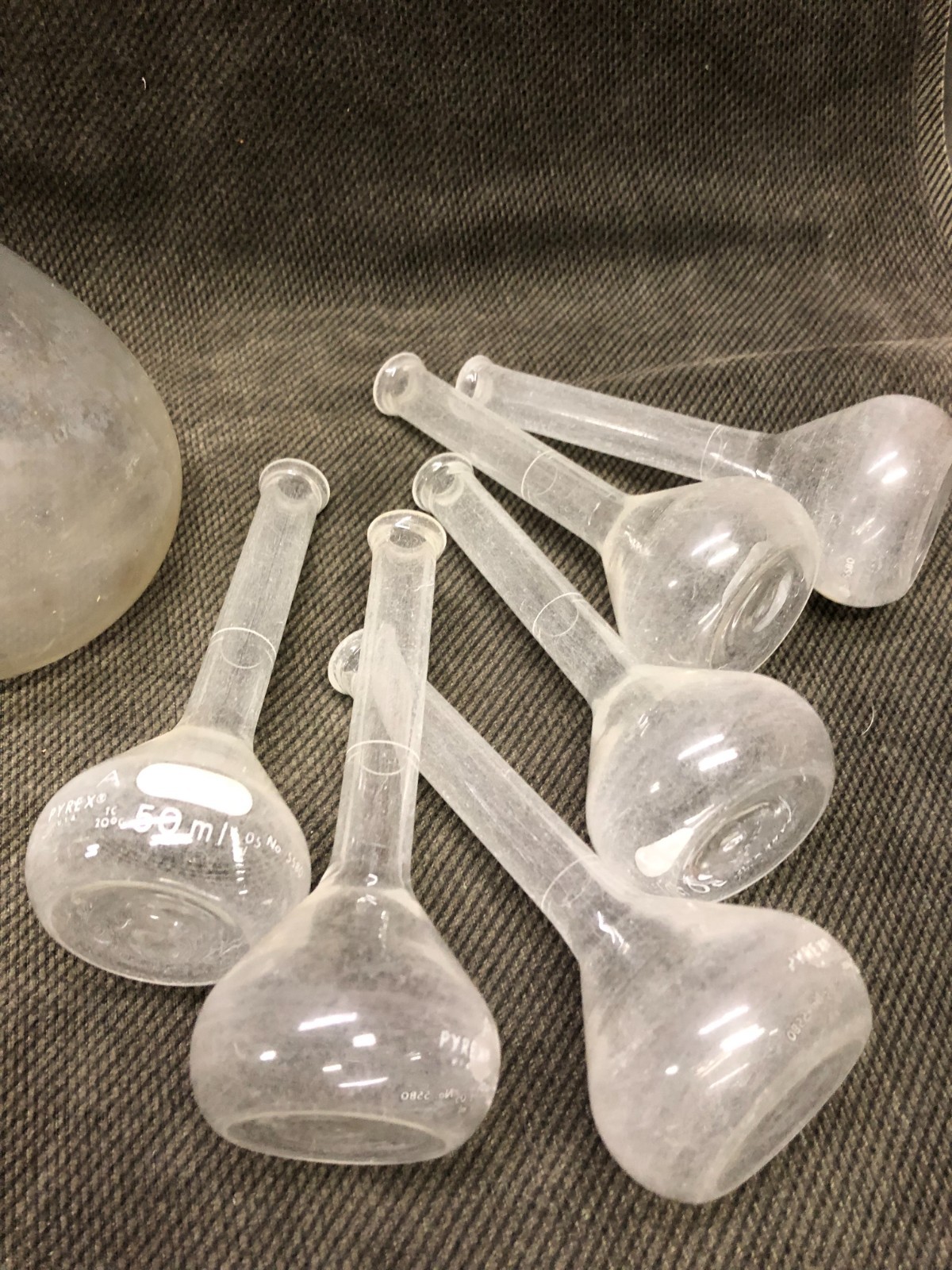 LOT 21 each Volumetric Flasks, Lab Glass Flask
