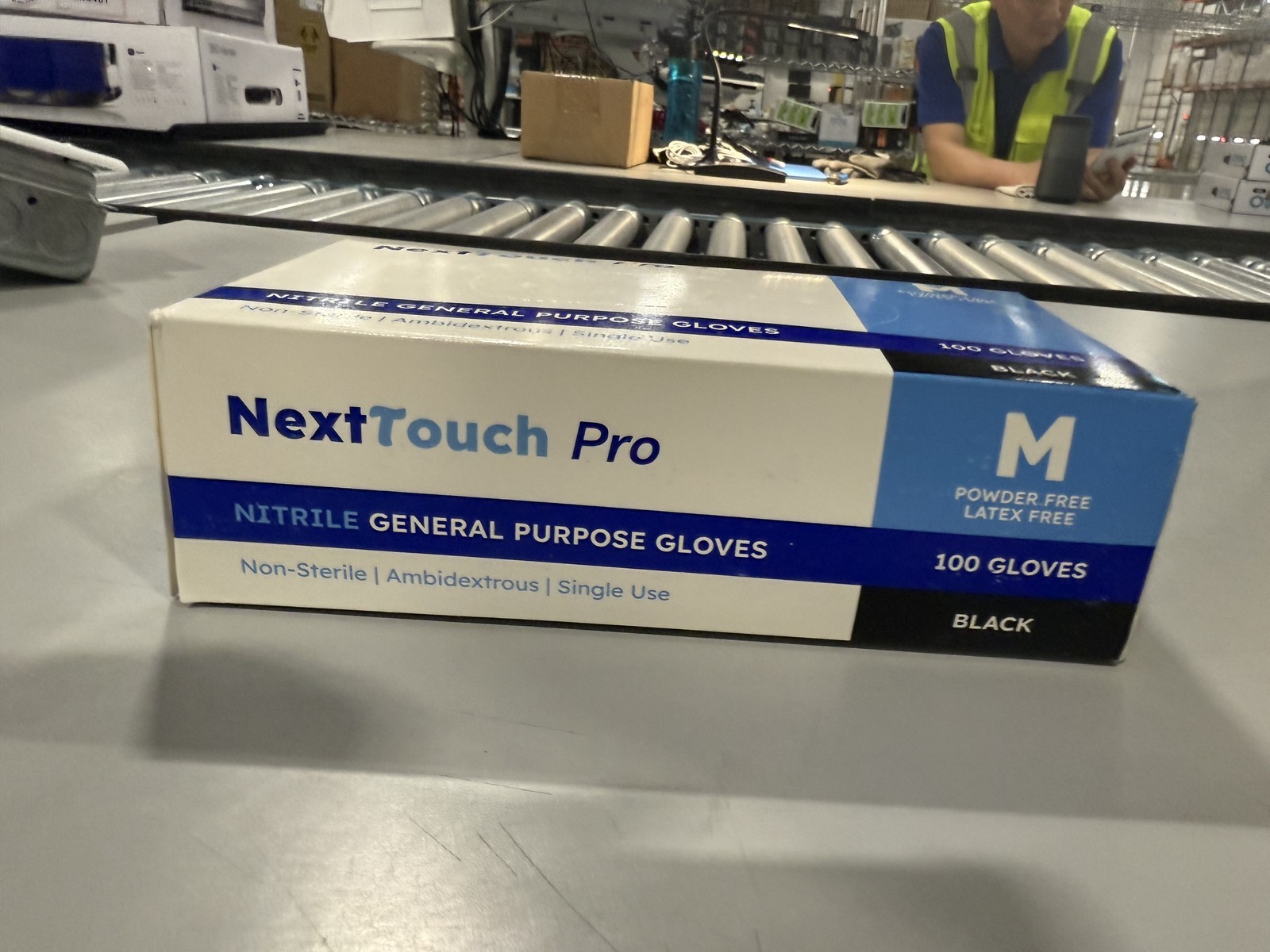GENERIC NITRILE EXAMINATION GLOVES POWDER FREE 100 COUNT – SIZE: MEDIUM. – BLACK