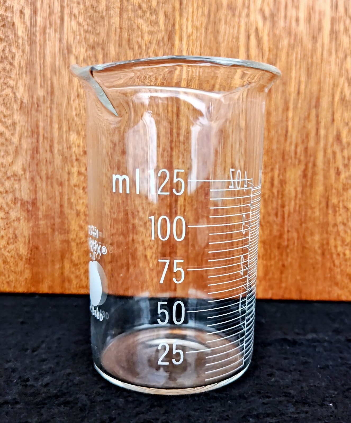 Vintage Pyrex Laboratory Glass Ware 125 ML Dbl Spout – Original Box – Perfect!