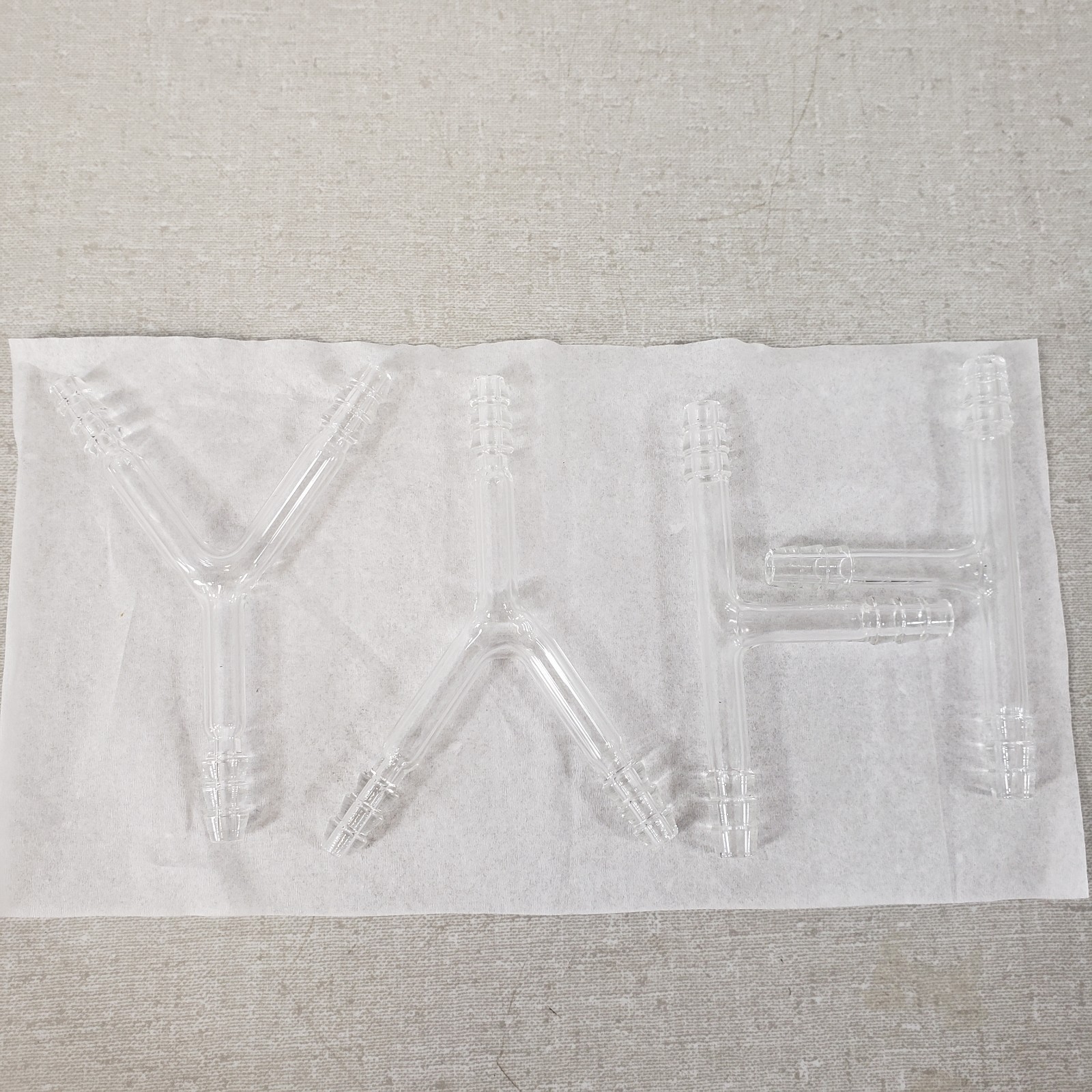 UNBRANDED Borosilicate Glass, 2 3mm Y-Shapes and 2 4mm T-Shapes