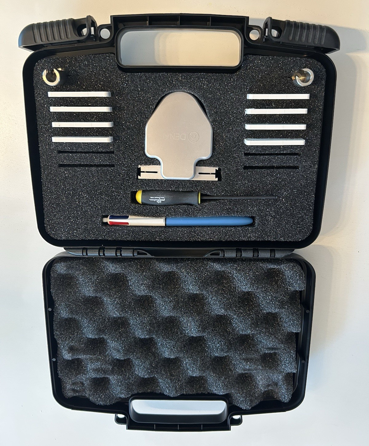 Whip Mix Centri Check in Hard Case, MPN 180036