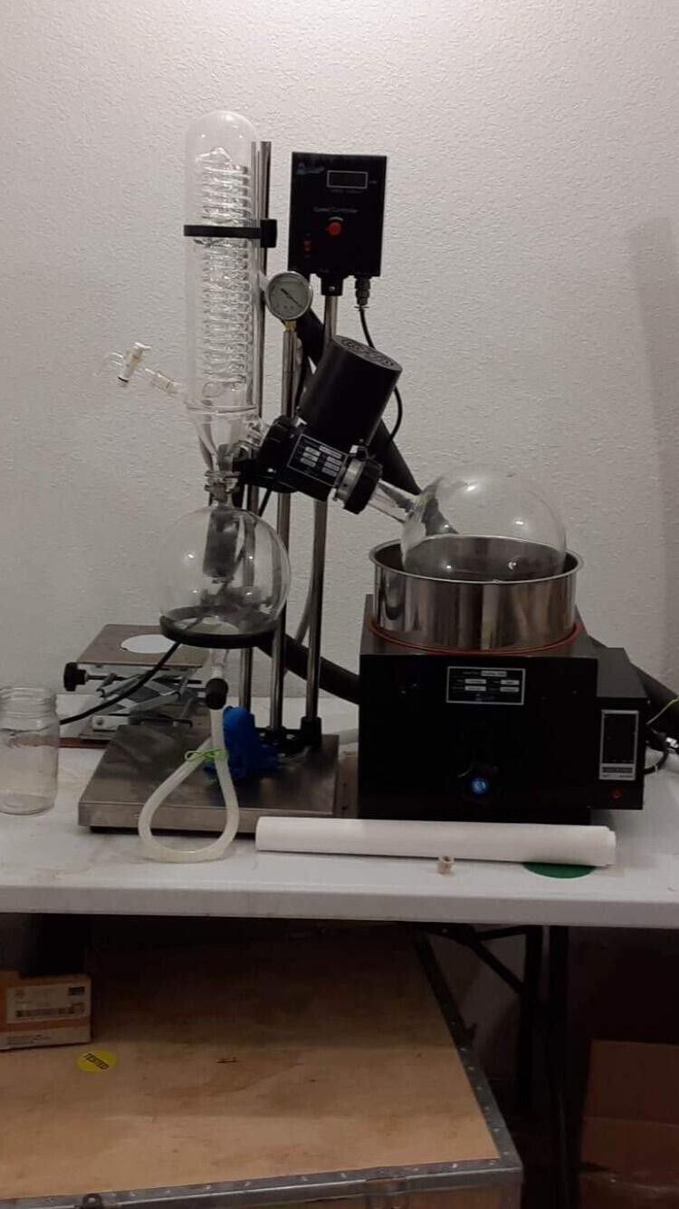 usa labs 5 liter turn key distillation and roto systems.