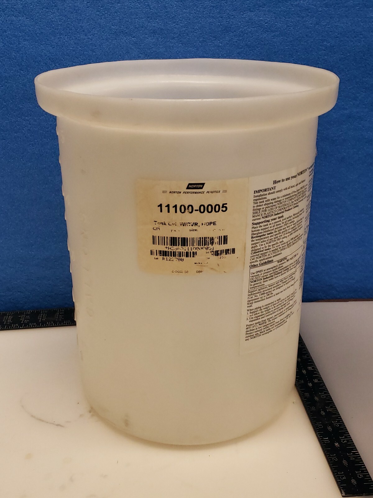 NORTON PERFORMANCE PLASTIC 11100-0005 5 GALLON 18 LITER CYLINDRICAL TANK HDPE