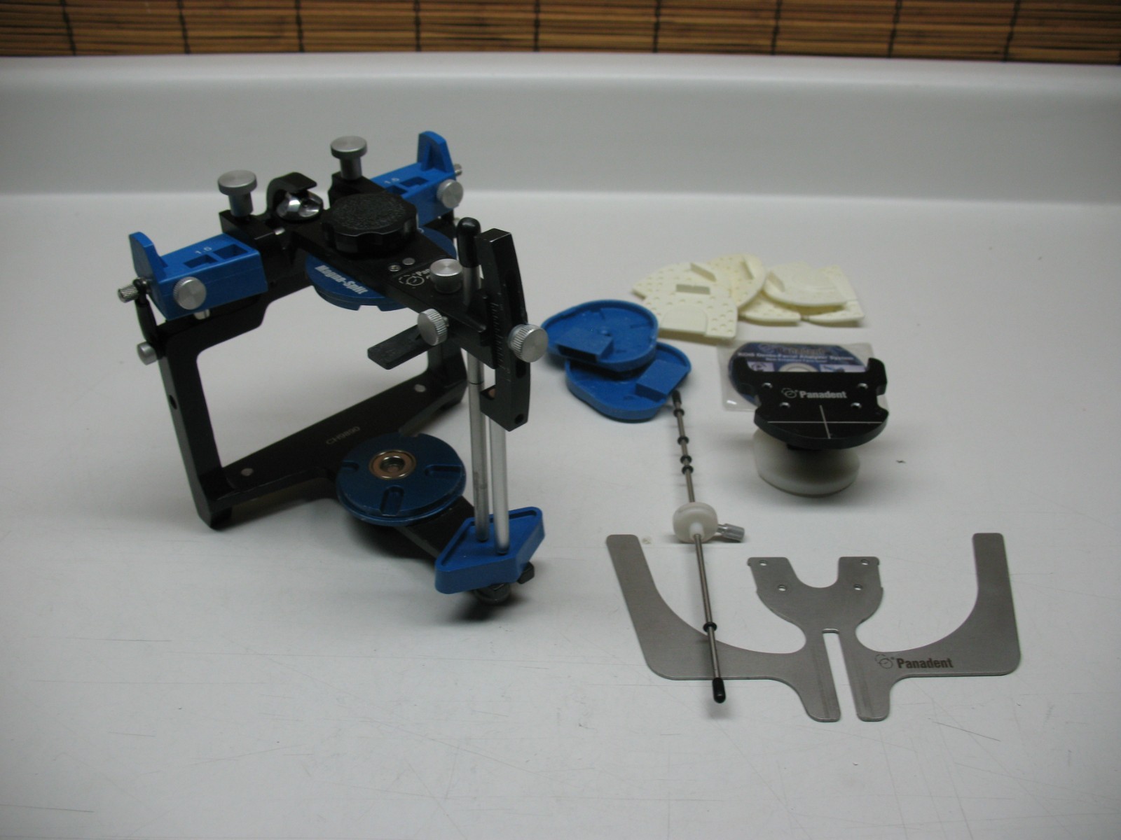 PANADENT PCH MAGNETIC DENTAL ARTICULATOR / KOIS FACEBOW ANALYZER, TABLE & PLATES