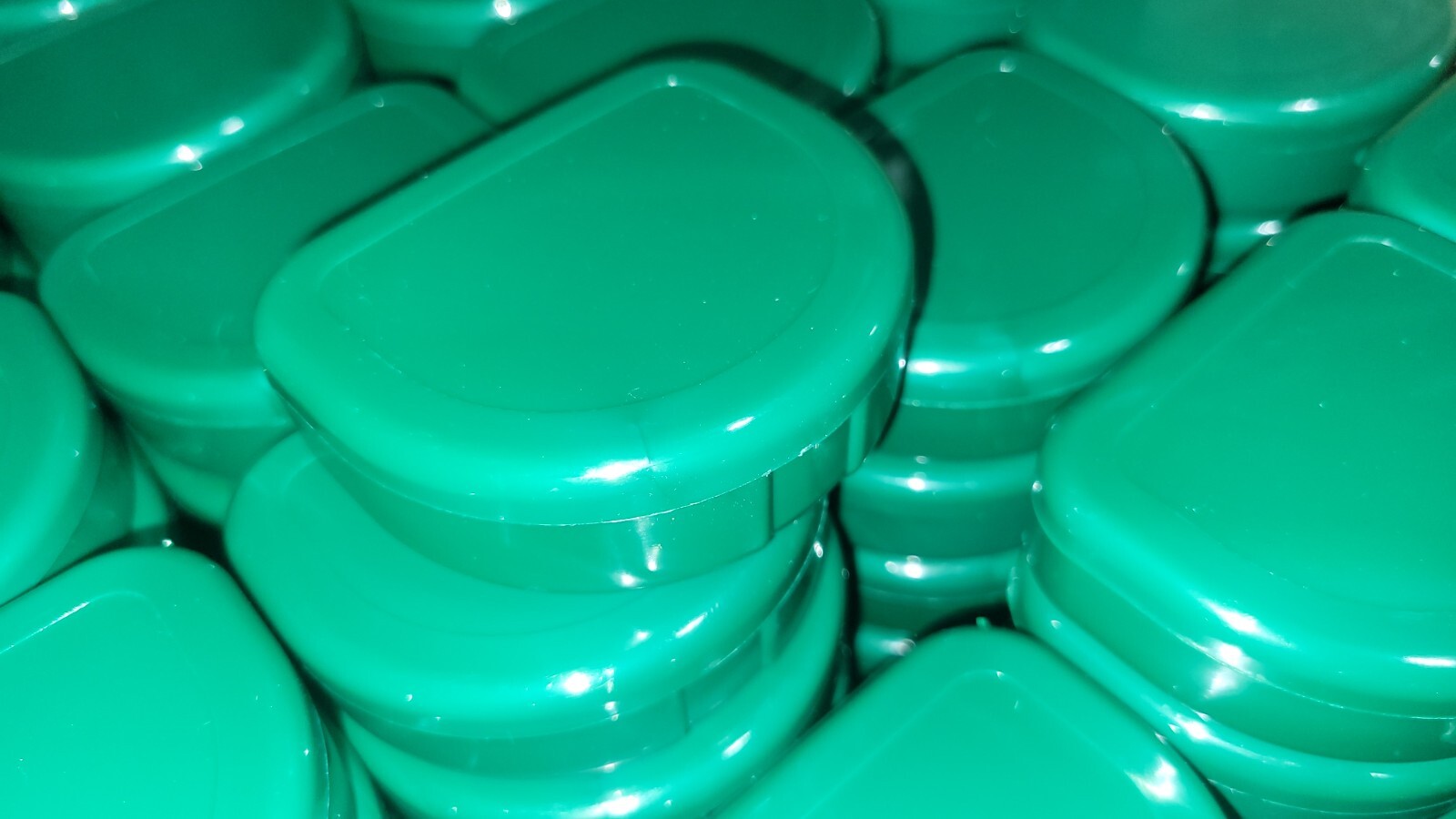 500 Green Retainer Aligner Box Orthodontic Dental Cases Mouth guard Storage Case