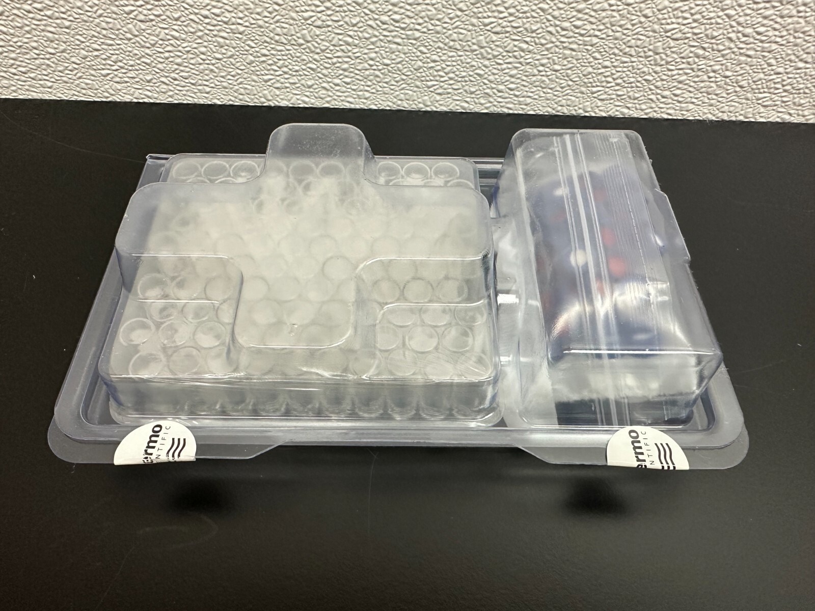 Thermo Scientific Chromacol 2-SVWGKST-CPK 9MM Clear Screw Cap Autosampler Vials