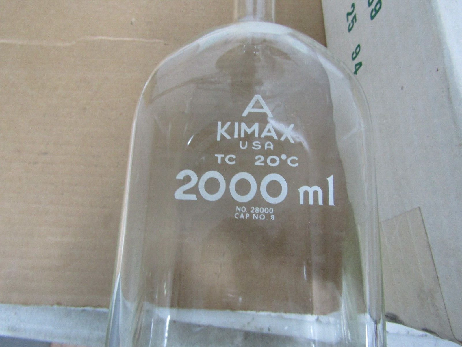 ✌️NEW KIMAX CLASS A SQUARE VOLUMETRIC FLASK 2000ml 28000-2000 WITH SNAP CAP