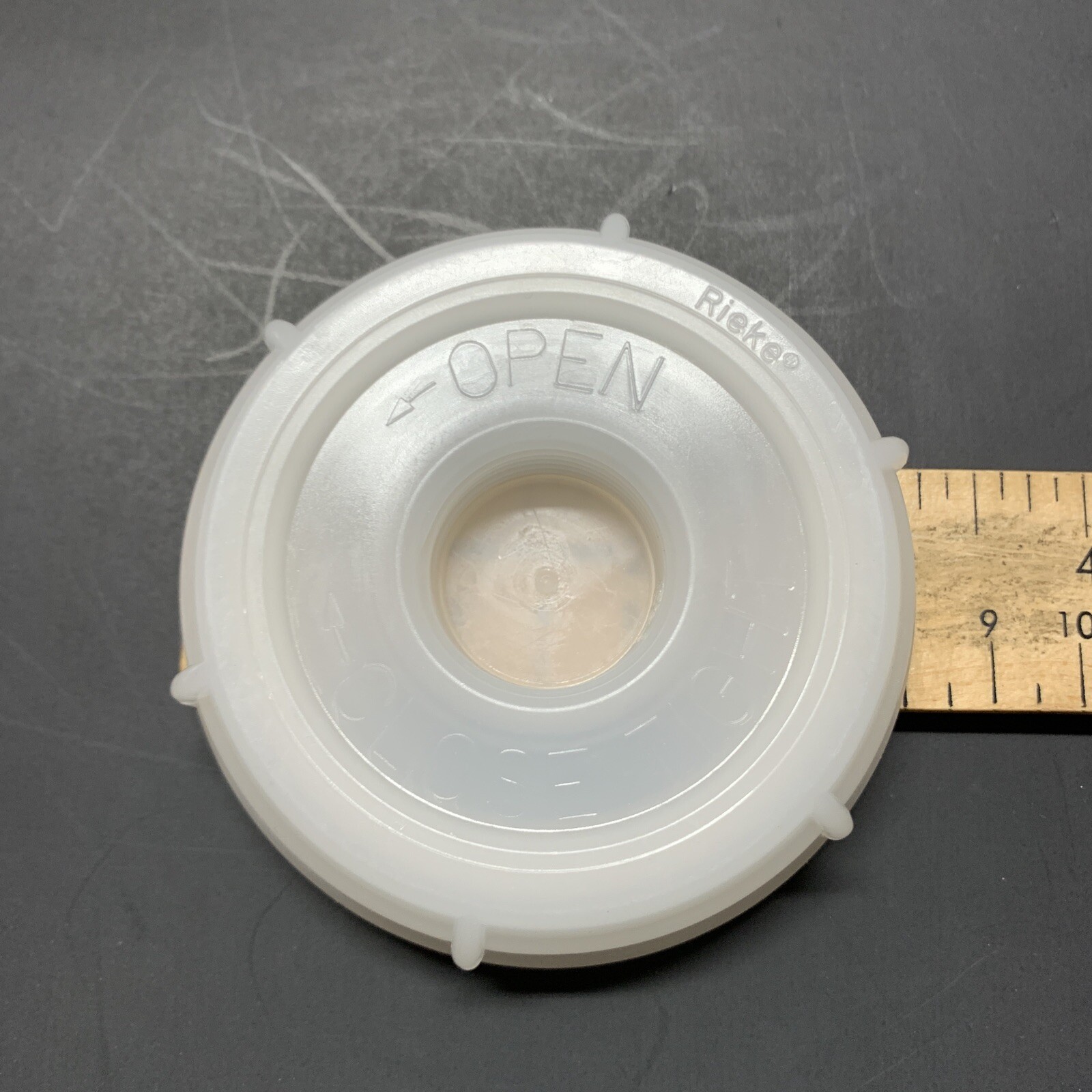 Rieke 70mm Replacement Cap for Winpak Hedpak & Generic Carboy 3 Pack