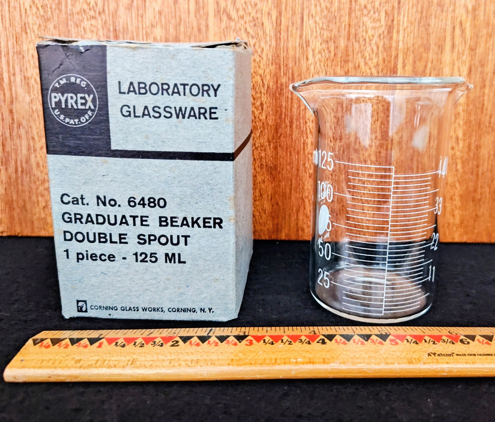 Vintage Pyrex Laboratory Glass Ware 125 ML Dbl Spout – Original Box – Perfect!
