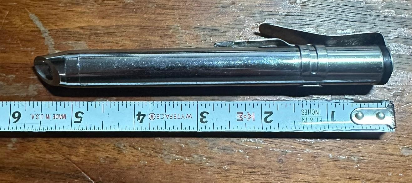 Vintage DR Doctors Pen Light Chrome Made In USA – WORKS GREAT!