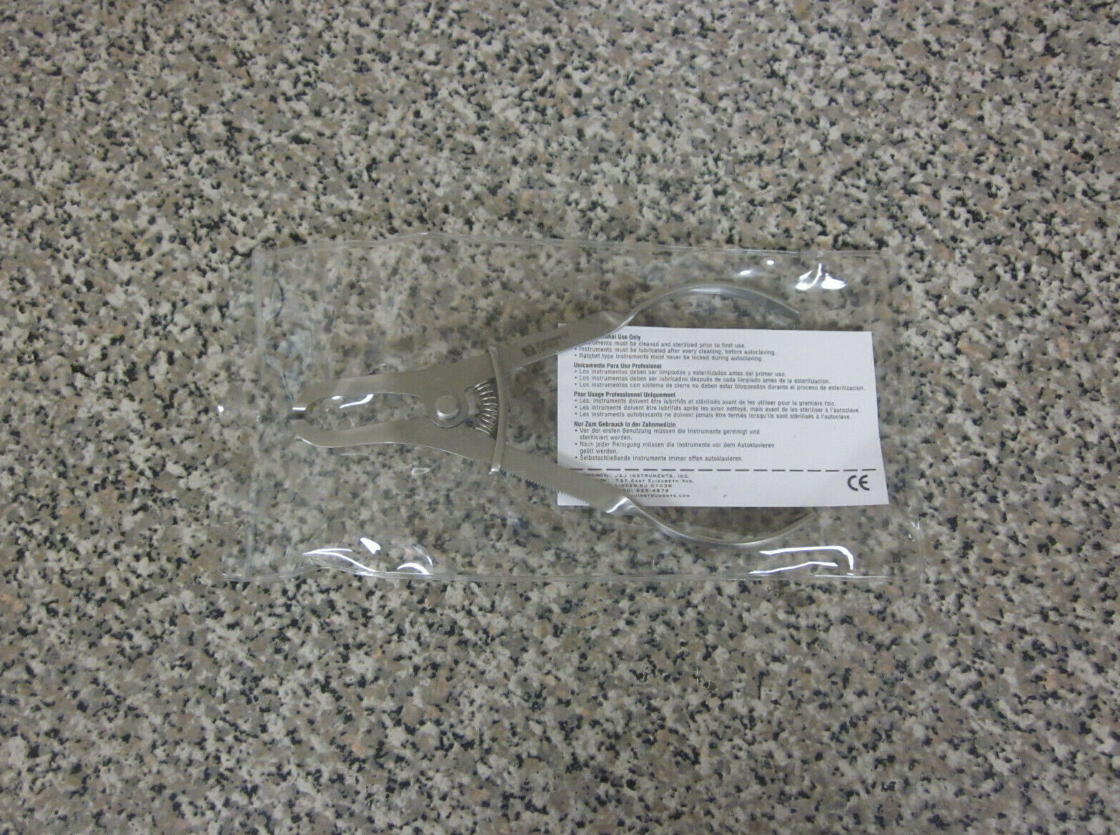 New JJI J&J Instruments 11-575 IV-Type Stainless Steel Rubber Dam Clamp Forceps
