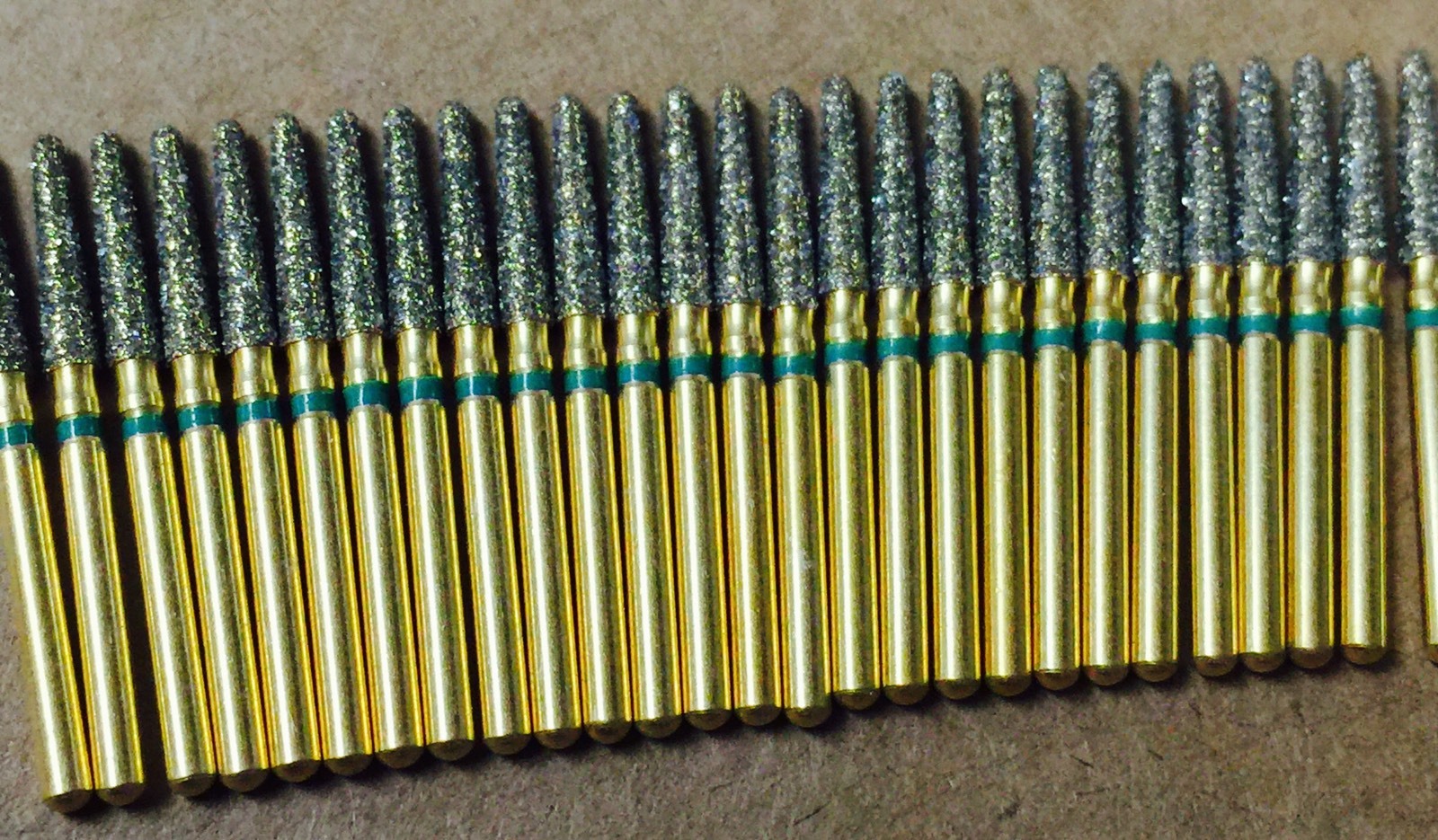 Diamond Burs 100X G/198L-856-019 1.9 mmDiameter 8.5mm Cutting Length. CourseGrit