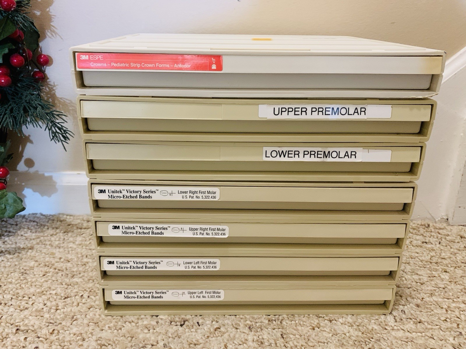 Lot of 12, 3M Unitek Victory Series Bands ESPE Dental Molars Trays Discs Crowns