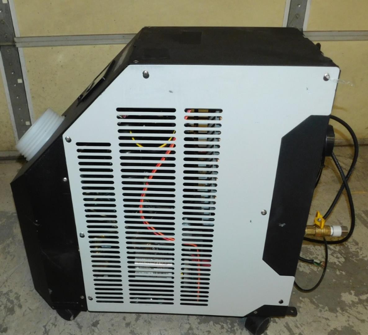 HASKRIS MODEL LX1-A1-61XXXX-4 INDOOR AIR COOLED LAB WATER CHILLER (#4741)