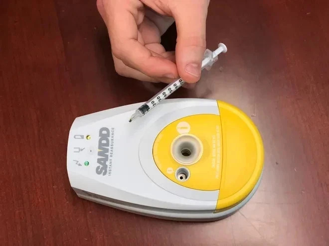 Electric Needle & Syringe Destroyer Cutter Medical red hawk medical