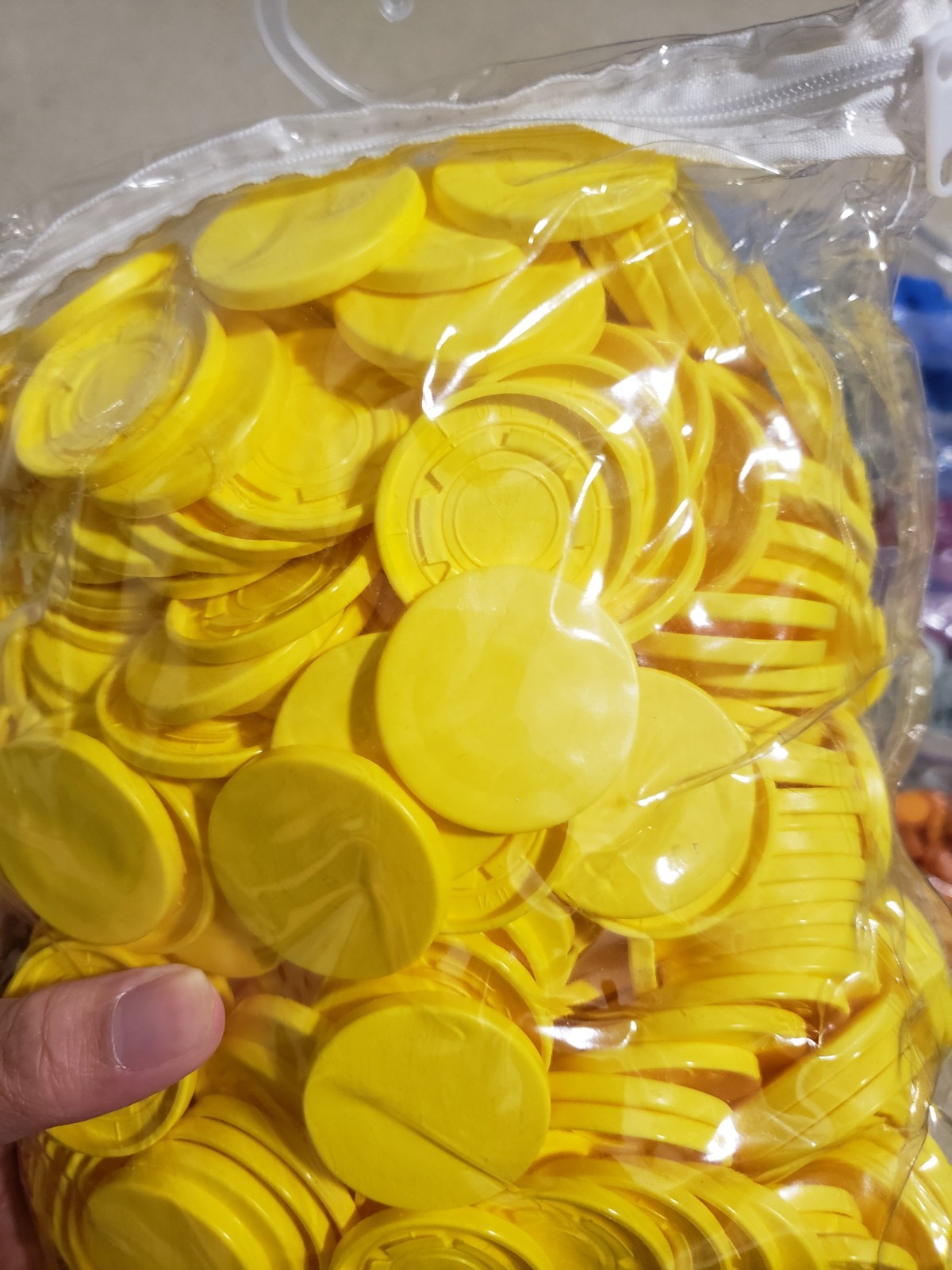 Lot of multicolor flip-off plastic vial seal caps different sizes, arts & crafts