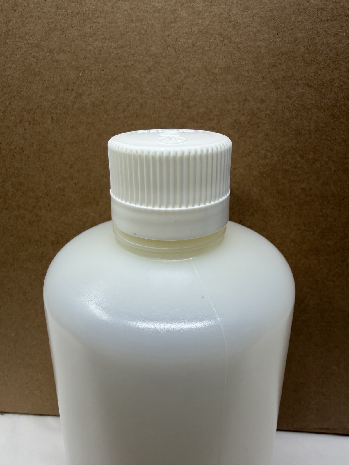Thermo Scientific 342089-0032 HDPE Sterile Narrow-Mouth Bottle, 1000ml, 24/Case
