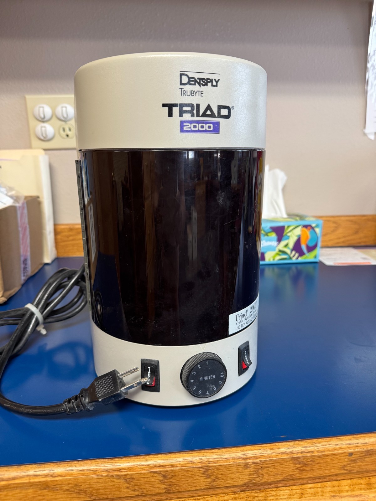 DENTSPLY Triad 2000 Dental Curing Unit Dental Laboratory Dentistry