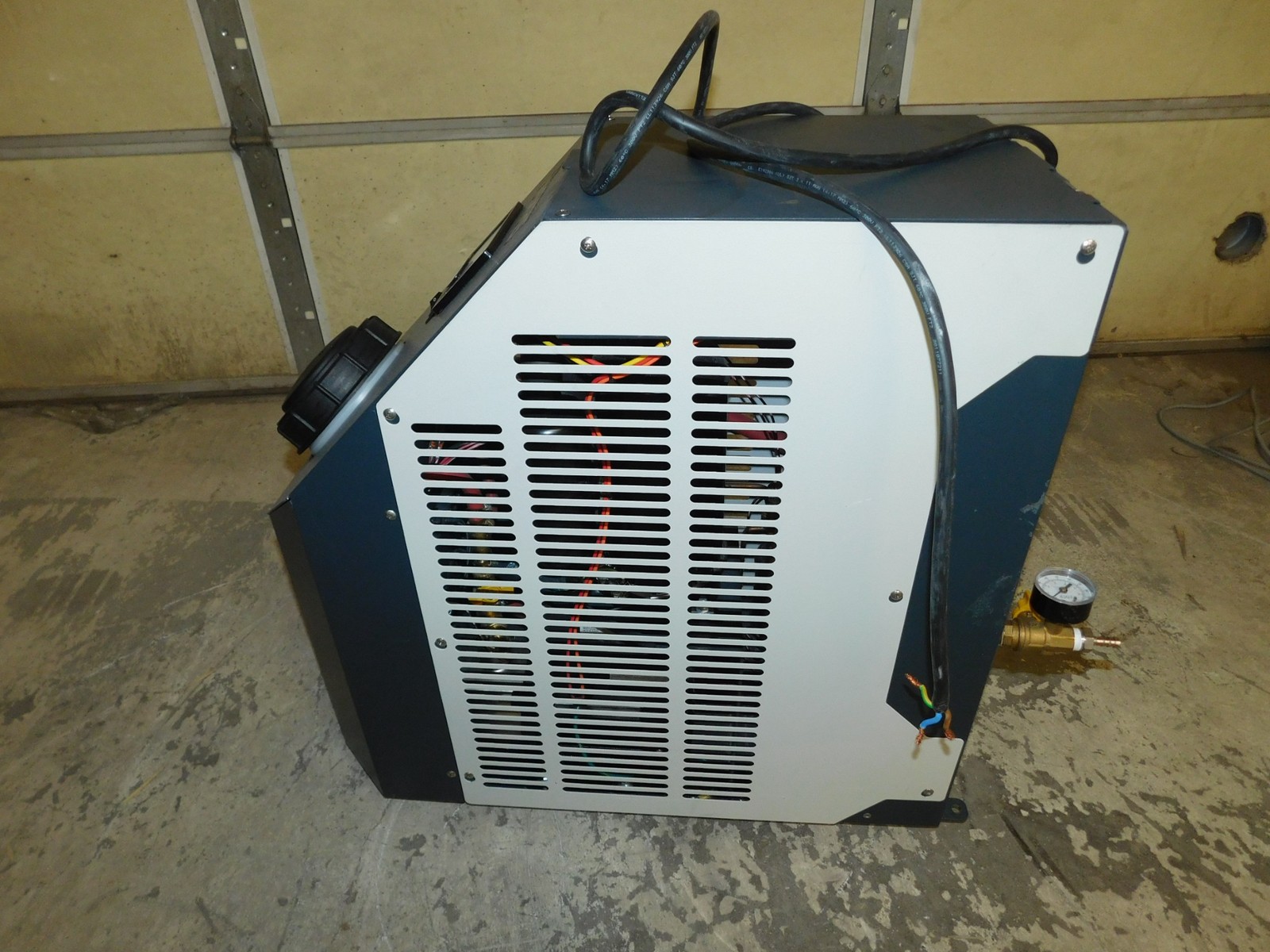 HASKRIS MODEL LX2-W5-CBXXXX-4 INDOOR AIR COOLED LAB WATER CHILLER (#4744)