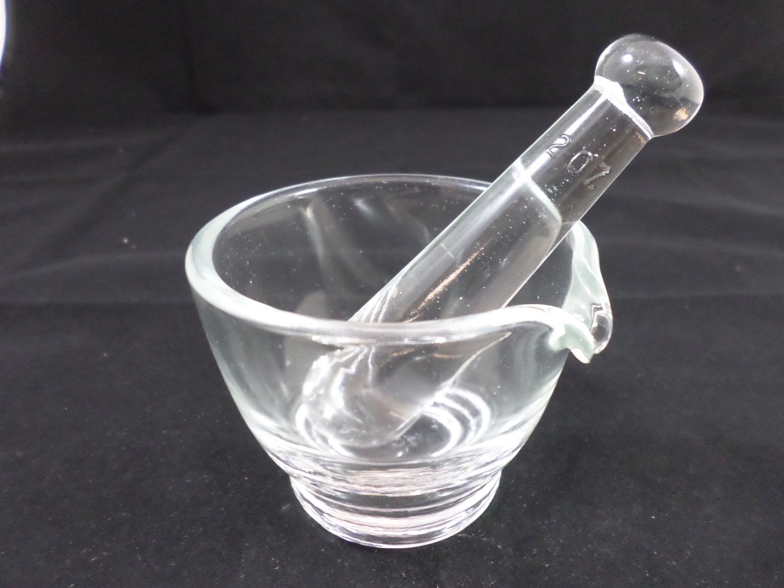 Laboratory 2 Ounce Glass Grinding 72mm ID 65mm Tall Mortar & 108mm Pestle