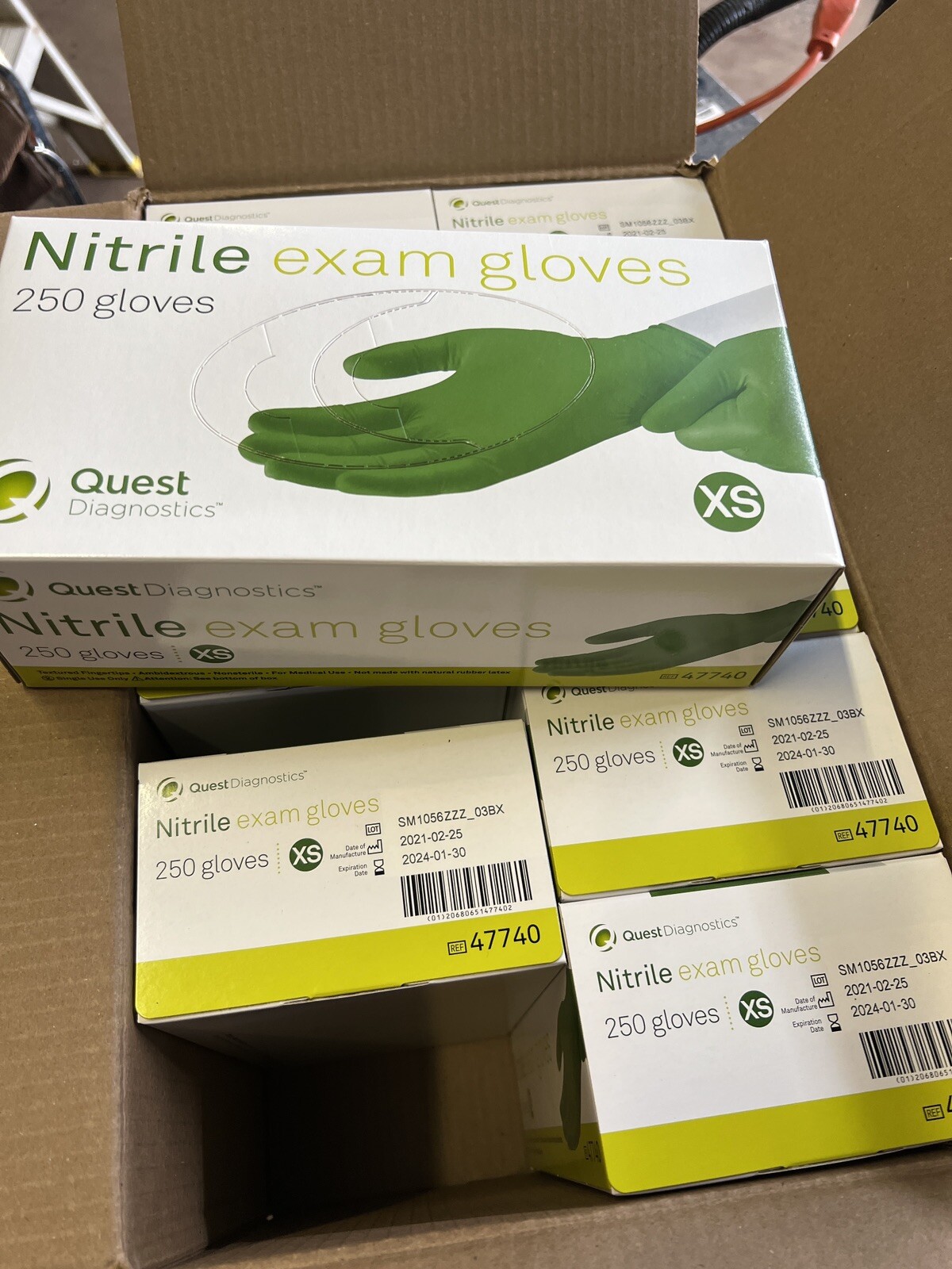 Quest Diagnostics 47740 Nitrile Exam Gloves XS EXTRA SMALL 1 Box of 250 New.