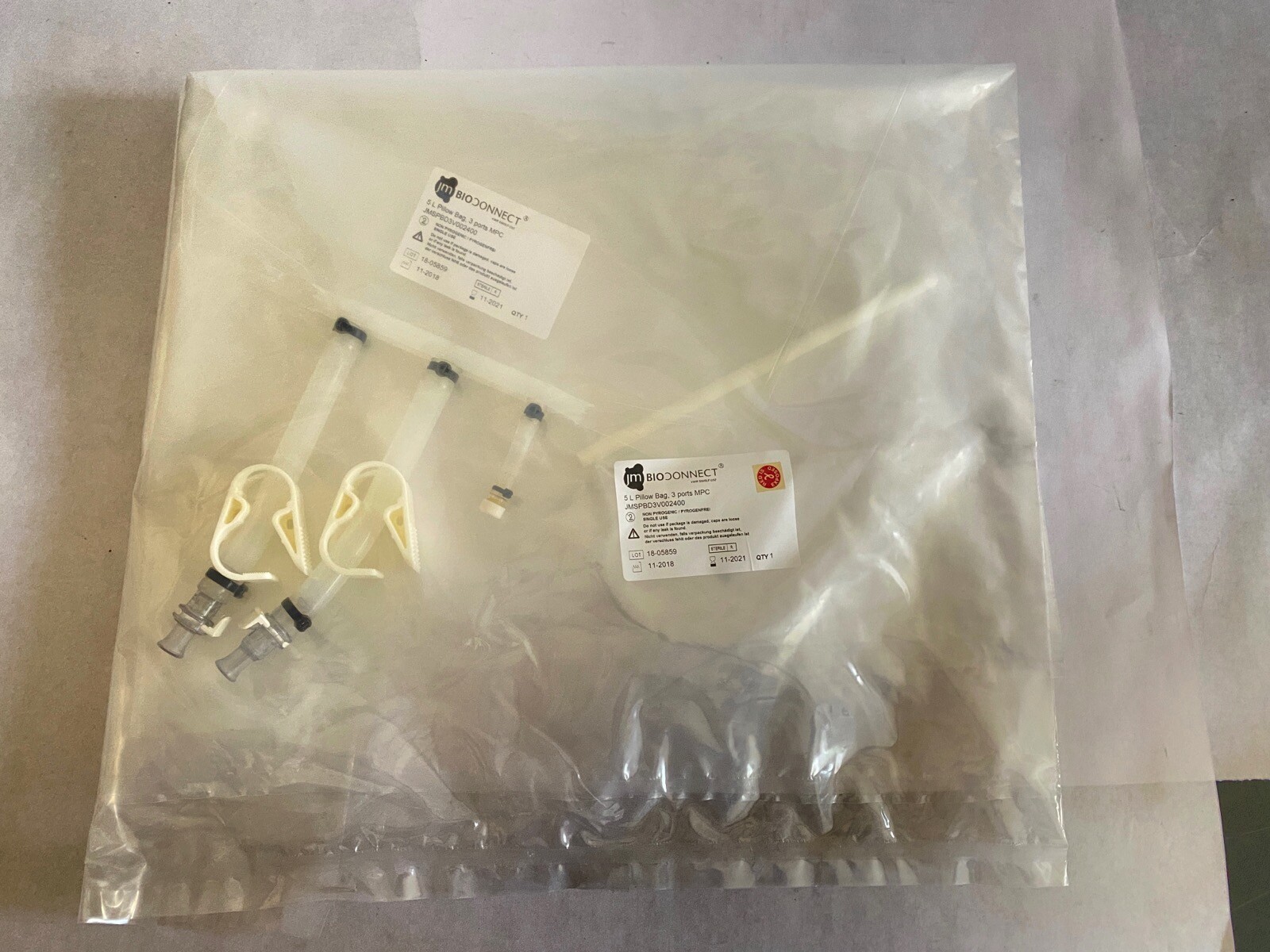 JM BIOCONNECT Hanging 5L Disposable Bio Pillow Bag 3-Port MPC JMSPBD3V002400