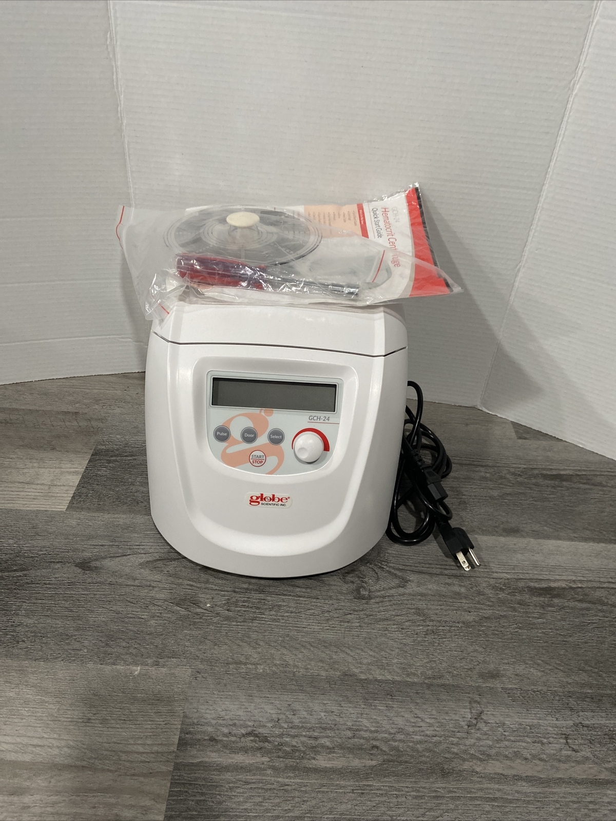 GLOBE SCIENTIFIC GCM-24 Centrifuge with Rotor,Benchtop,Brushless