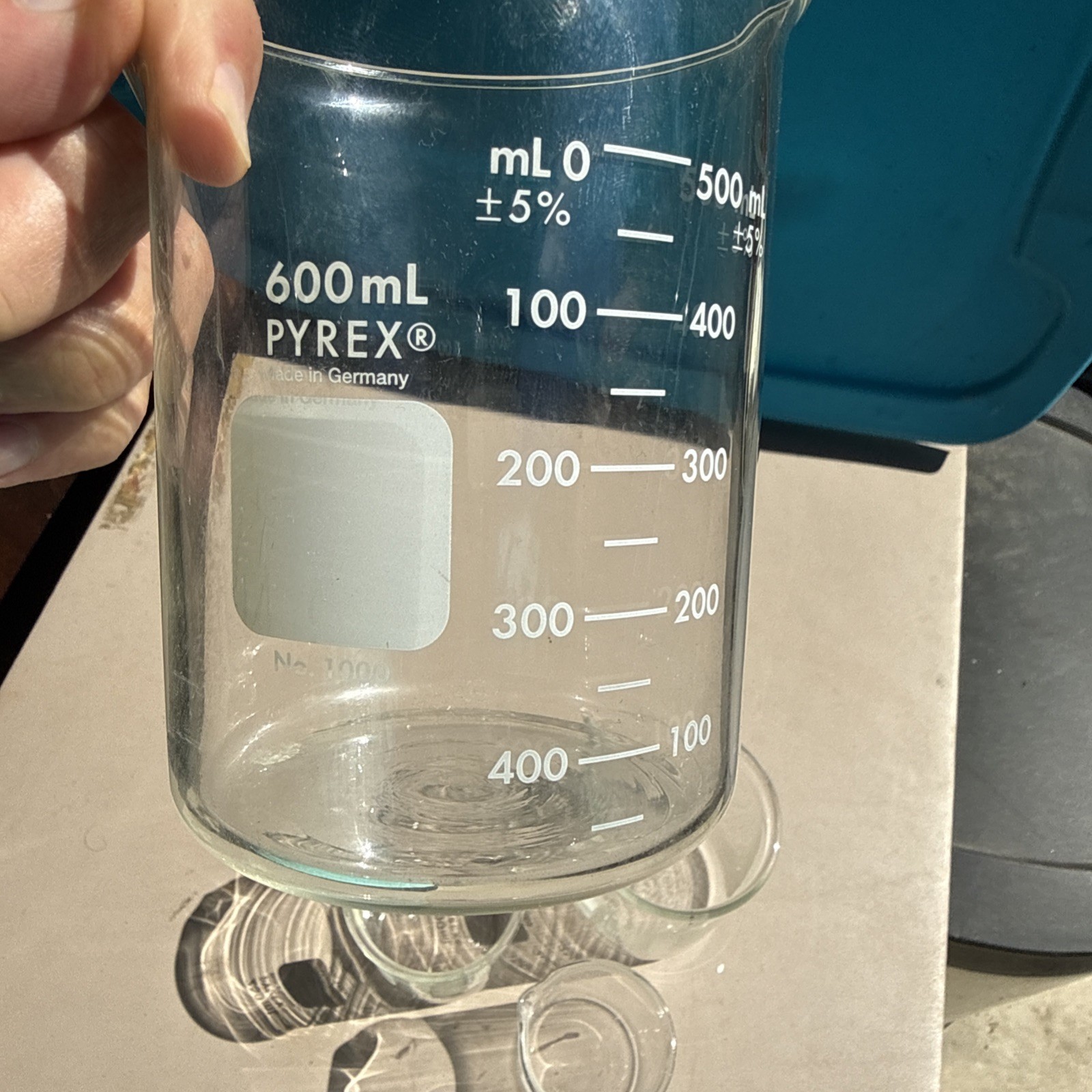 VTG Pyrex No 1000 & 1003 Glass Laboratory Beakers 600 400 250 & 150 mL