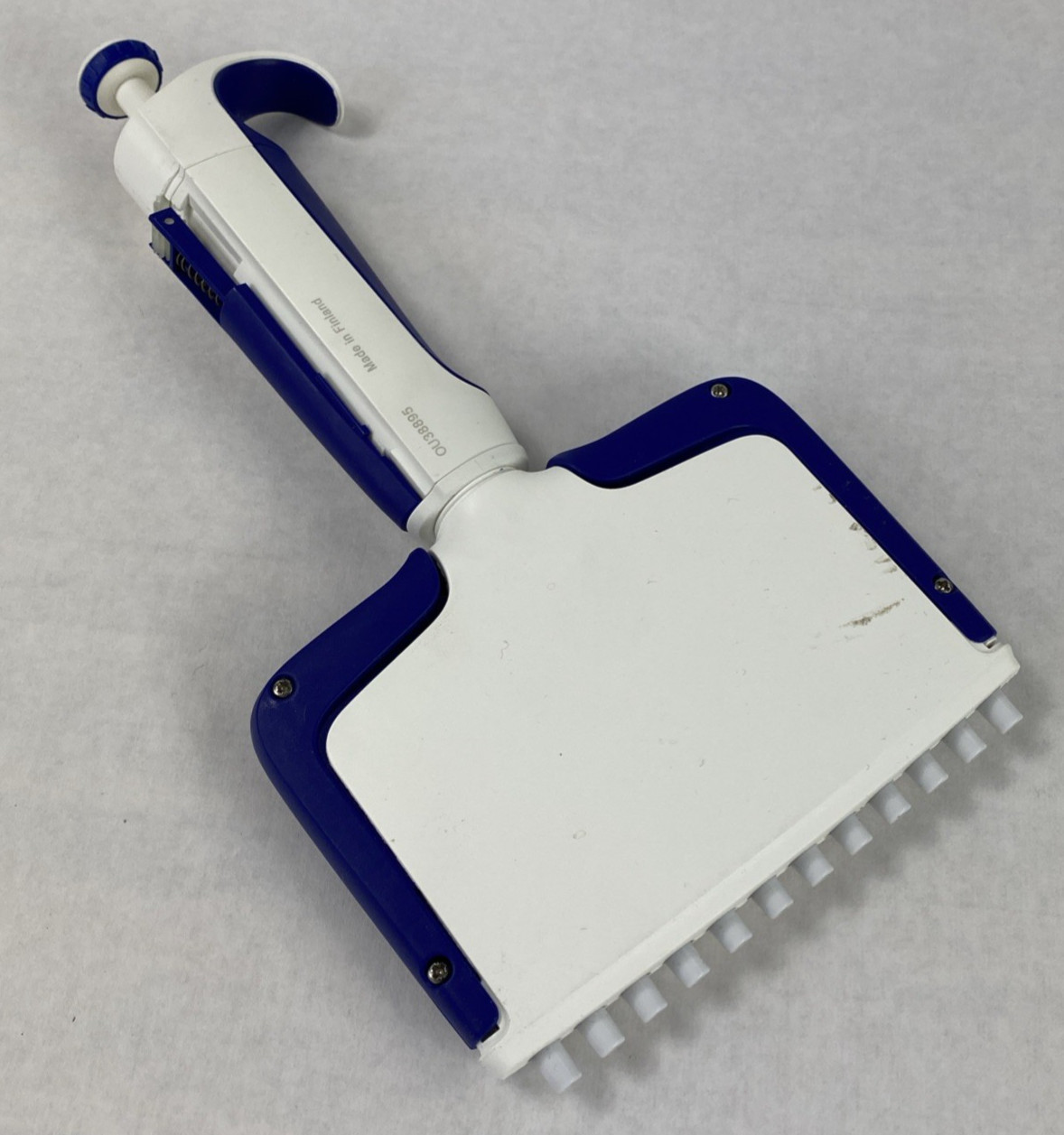 FisherBrand Elite 30-300 uL Multichannel 12 Channel Pipette