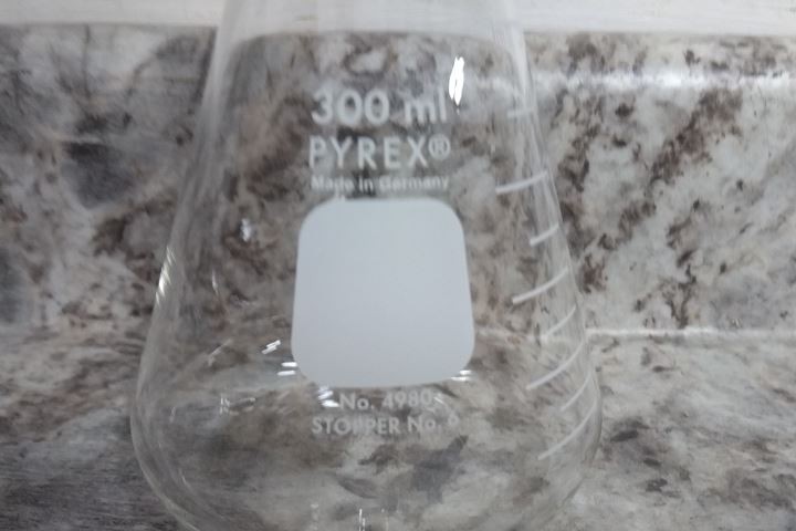 Pyrex 4980-300 12 Pk 300mL Capacity Glass Flask