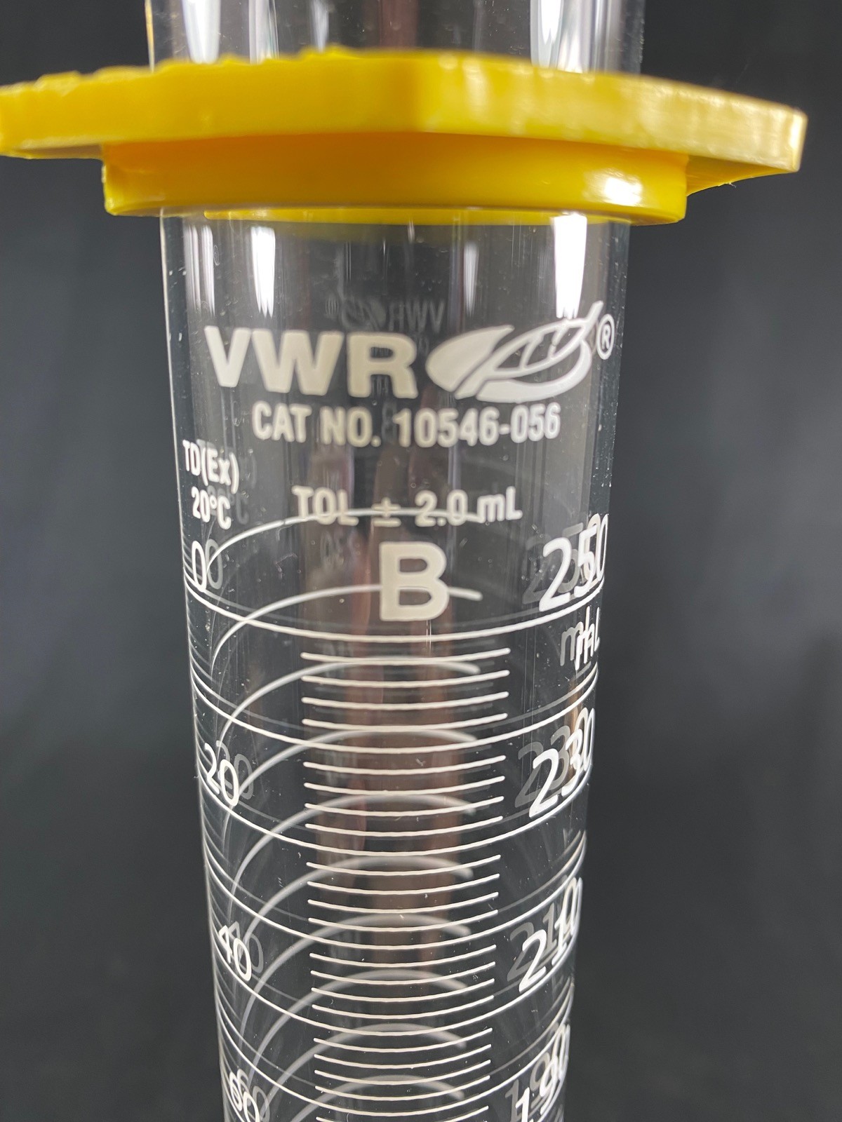 VWR Glass 250mL Double Metric Scale TD Class B Graduated Cylinder 10546-056