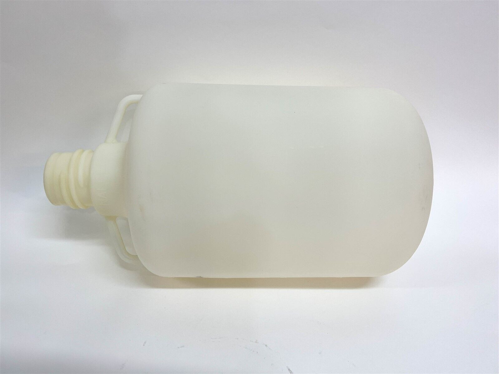 Nalgene 5 Gallon/20 Liter Graduated Carboy (9917) M